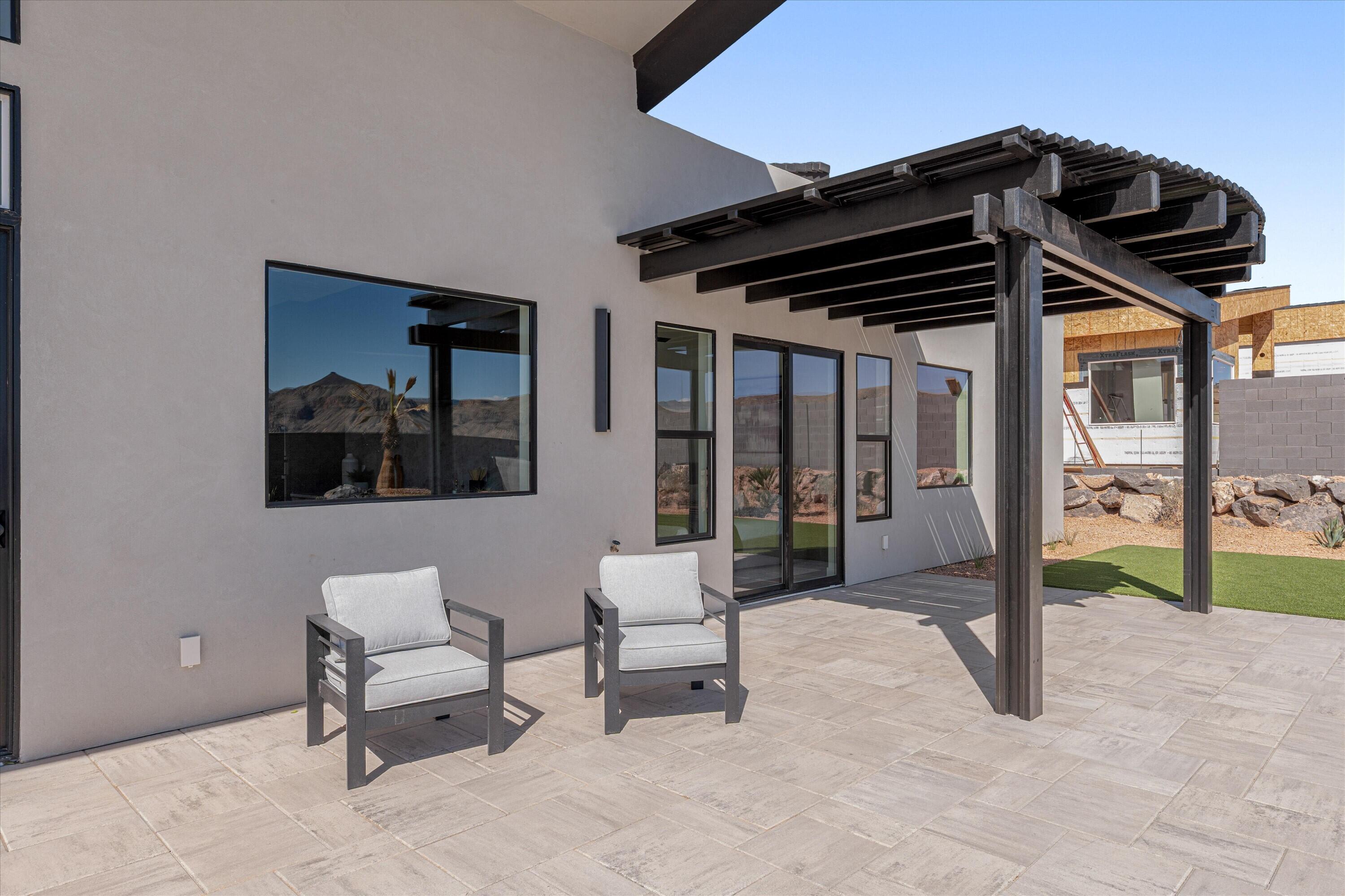 SCENIC POINTE - Residential