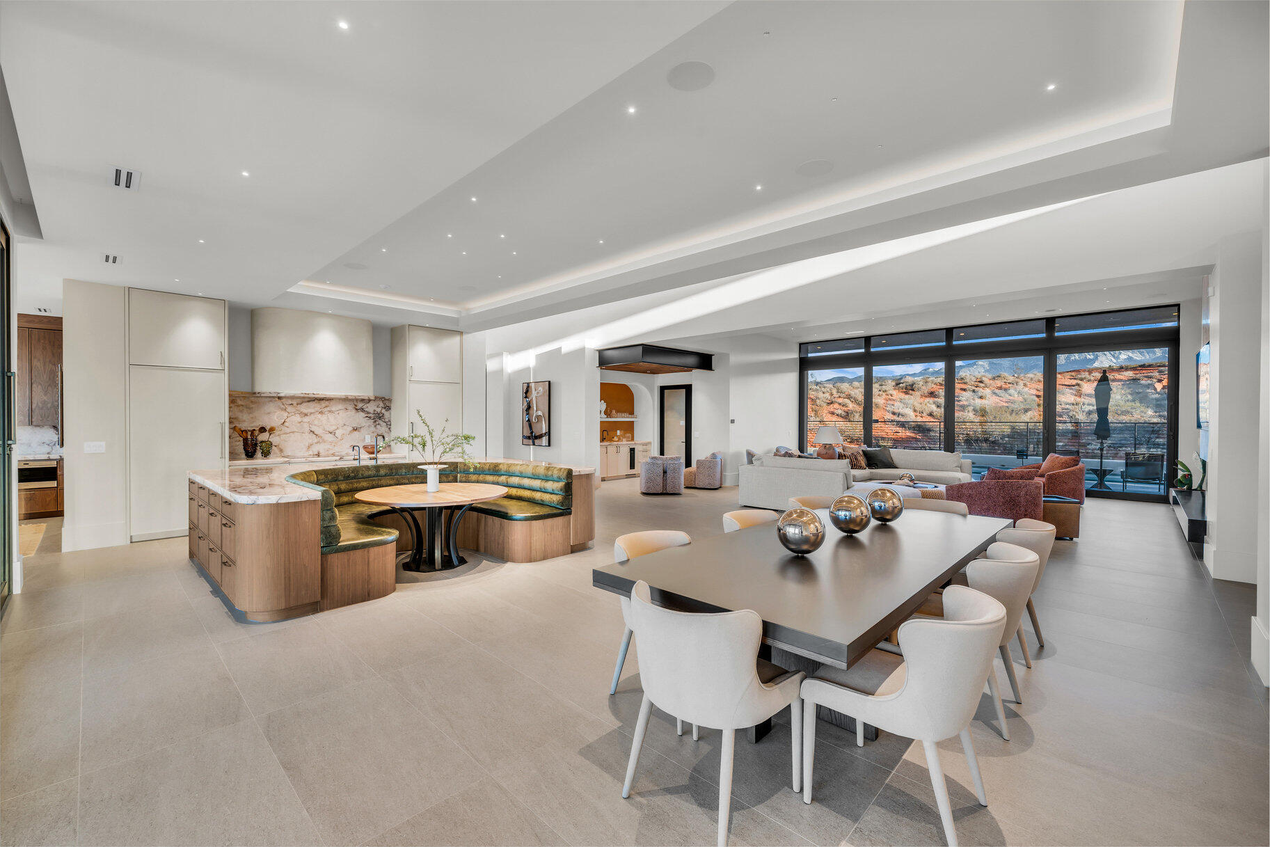 SOLENTE VILLAGE - Residential