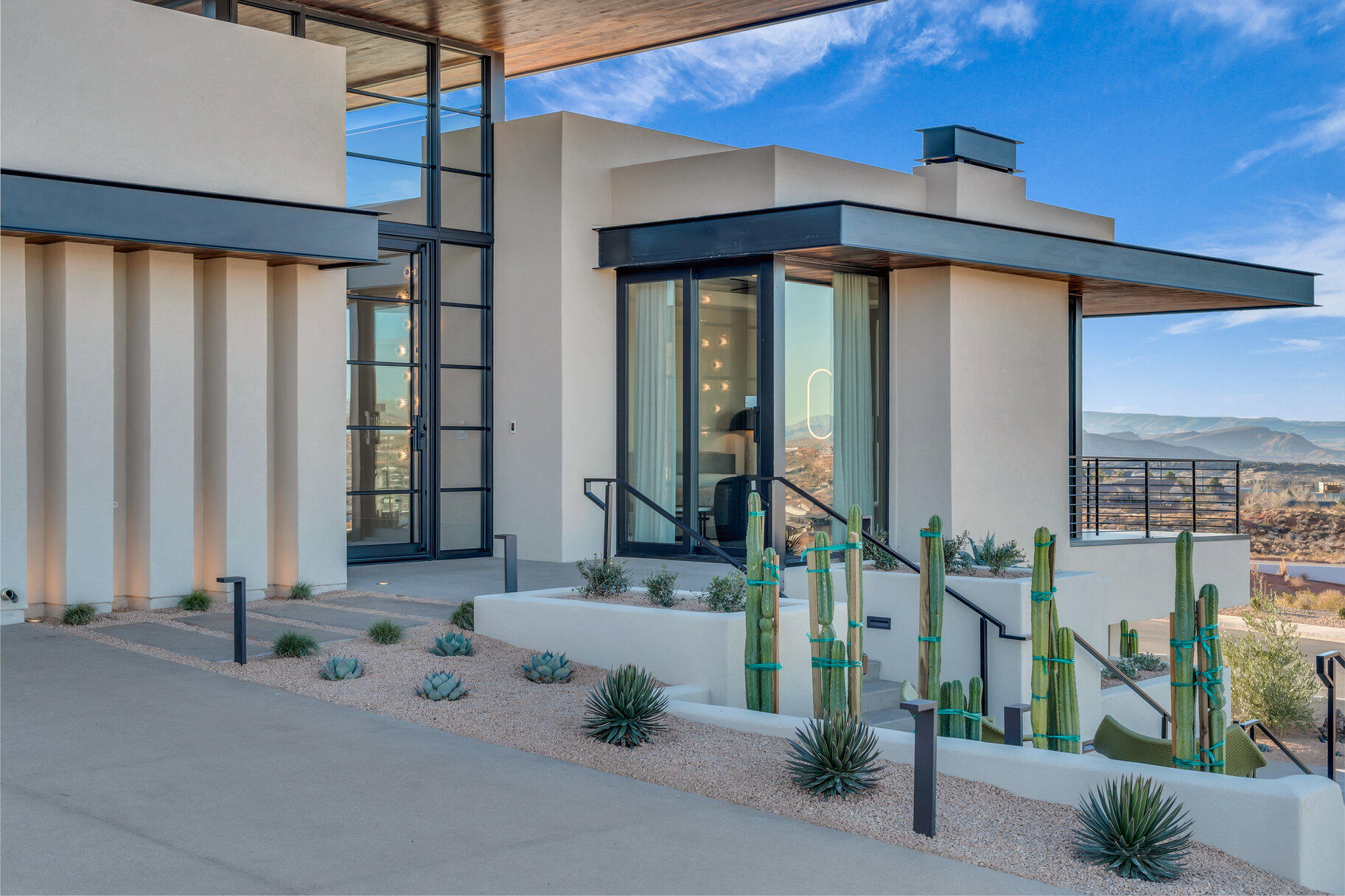 SOLENTE VILLAGE - Residential