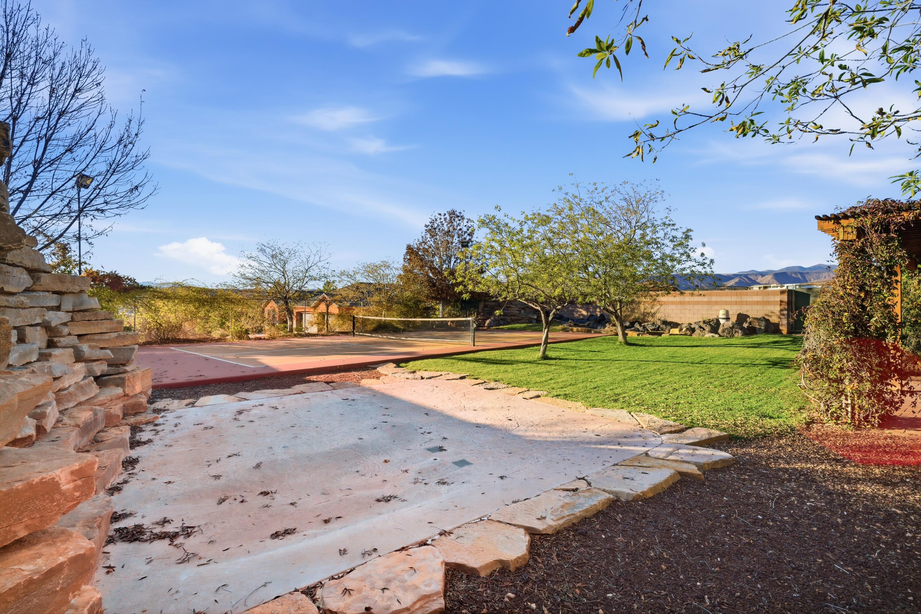 NEW WARM SPRINGS - Residential