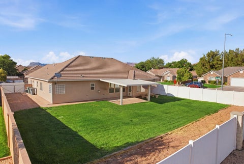 Tiny photo for 545 W 375 S, Hurricane, UT 84737 (MLS # 26-273427)