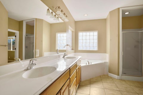Tiny photo for 545 W 375 S, Hurricane, UT 84737 (MLS # 26-273427)