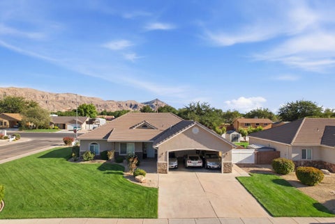 Tiny photo for 545 W 375 S, Hurricane, UT 84737 (MLS # 26-273427)