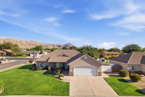 Tiny photo for 545 W 375 S, Hurricane, UT 84737 (MLS # 26-273427)