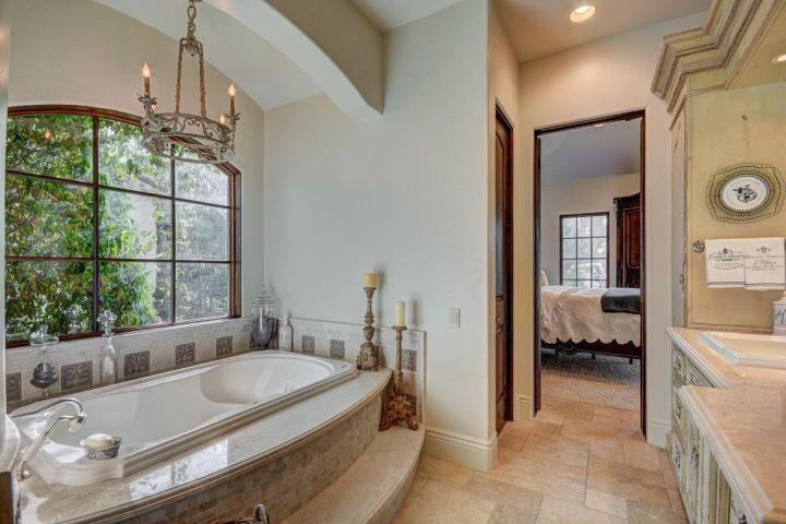 Santa Clara, Utah 84765, United States, 4 Bedrooms Bedrooms, ,6 BathroomsBathrooms,Residential,Active,57857