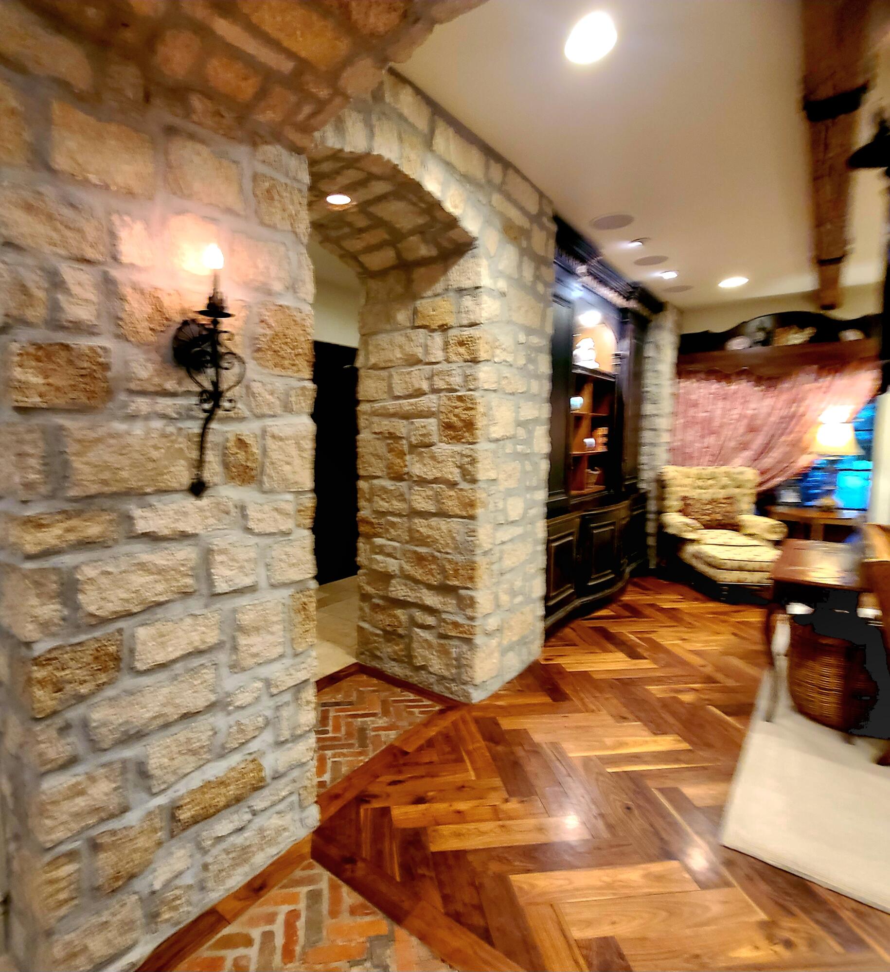 Santa Clara, Utah 84765, United States, 4 Bedrooms Bedrooms, ,6 BathroomsBathrooms,Residential,Active,57857