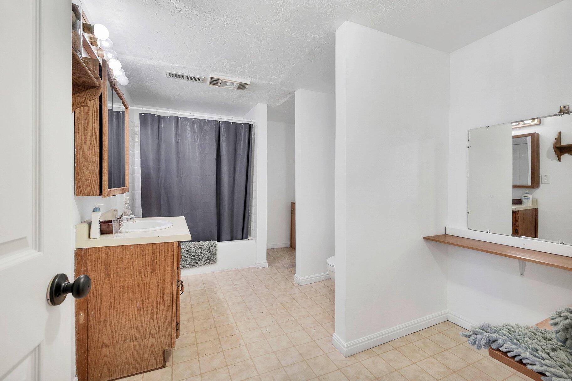 BLOOMINGTON COUNTRY CLUB - Residential