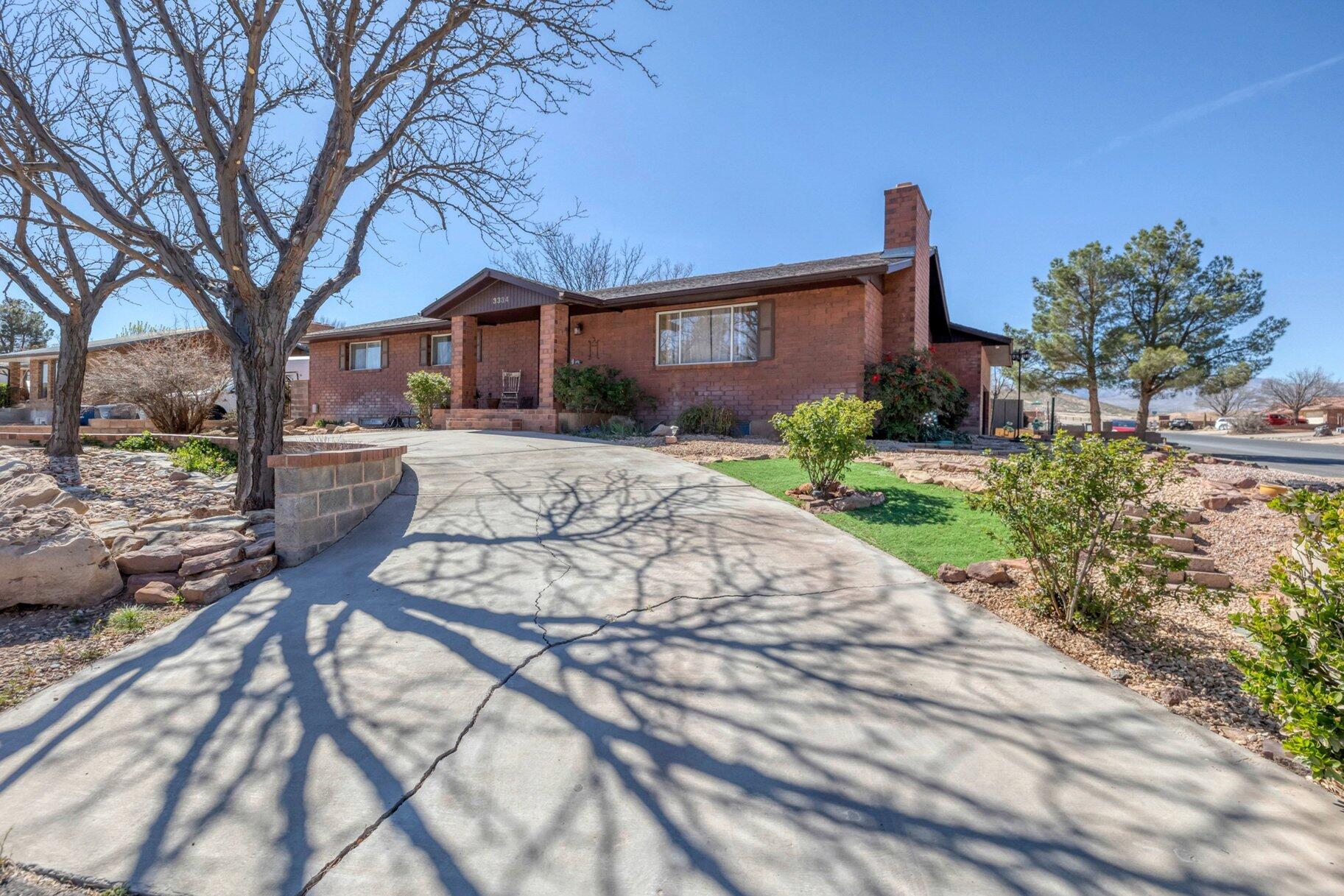 BLOOMINGTON COUNTRY CLUB - Residential