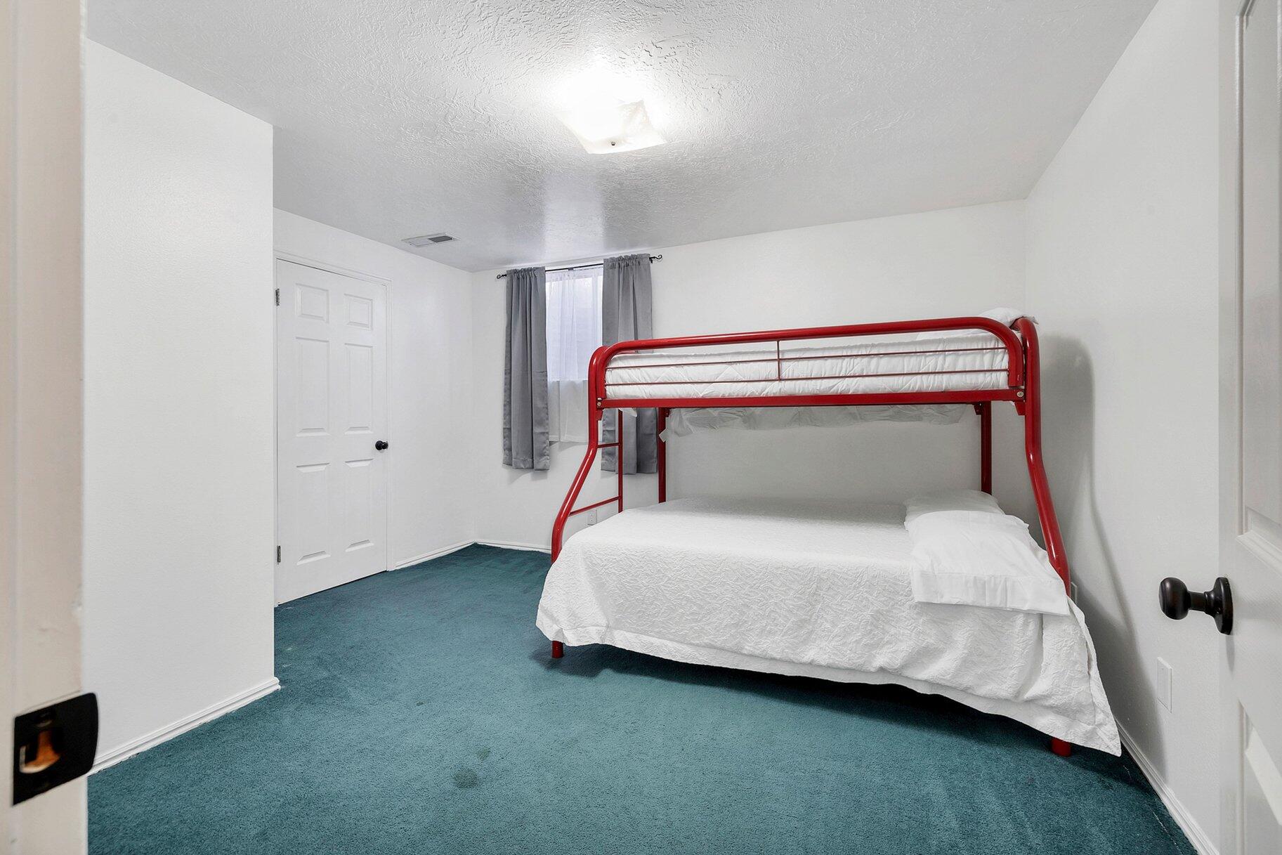 BLOOMINGTON COUNTRY CLUB - Residential