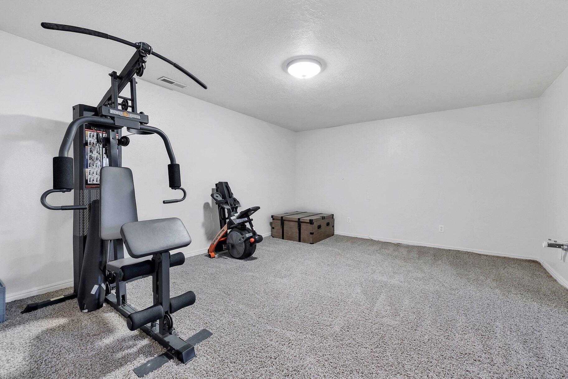 BLOOMINGTON COUNTRY CLUB - Residential