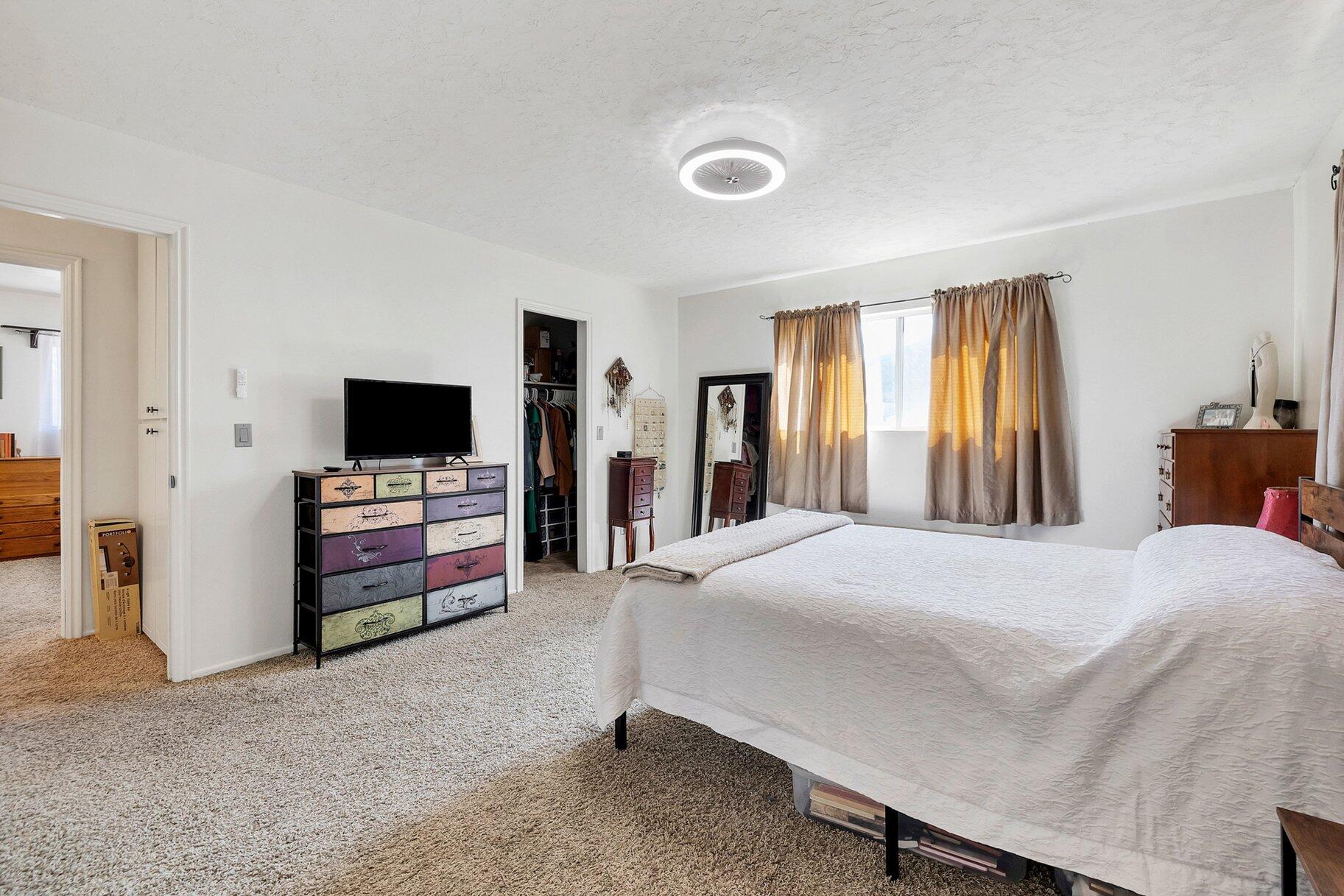 BLOOMINGTON COUNTRY CLUB - Residential