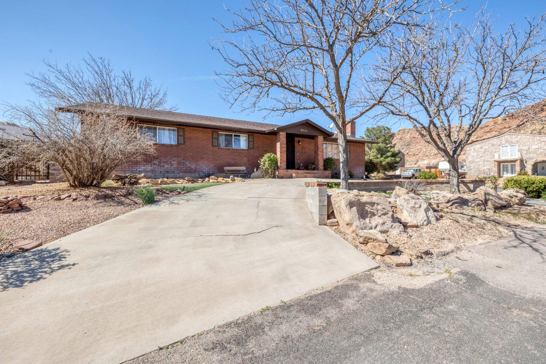 BLOOMINGTON COUNTRY CLUB - Residential