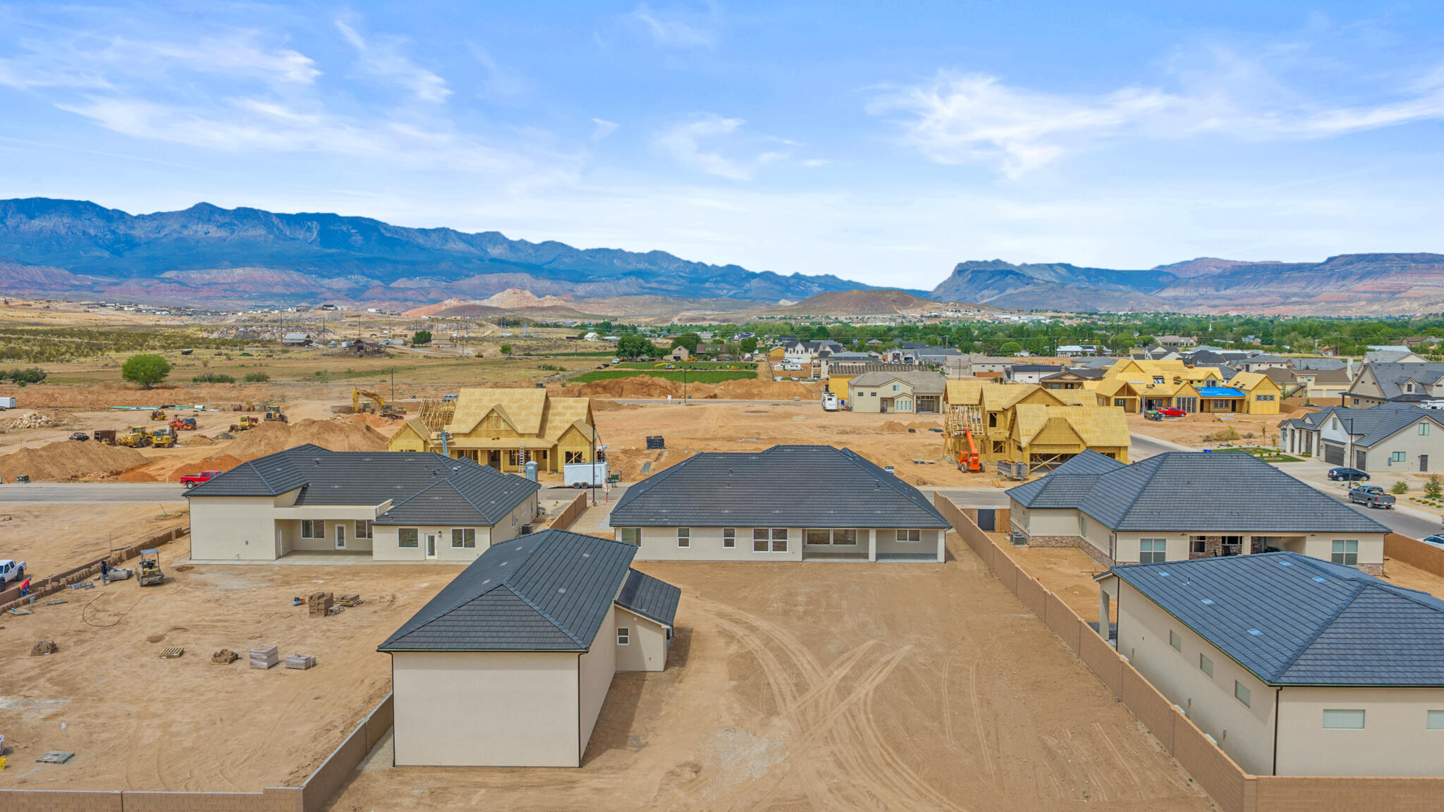 HURRICANE FIELDS ESTATES - Residential