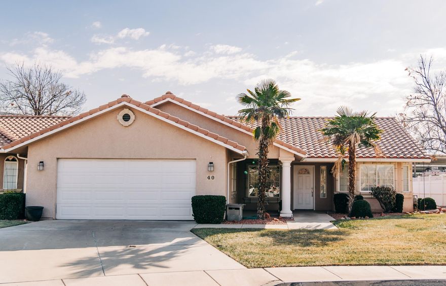 Seller offering closing costs, perfect time to buy lower rates, Great home, Great Price. Walk to Mathis Park or Sunbrook golf course. Perfect for the new family or empty nesters.  Experience spacious single level living with this charming 3-bedroom 2 bath home. Enjoy open floor plans, well-lit rooms and easy access to shopping.