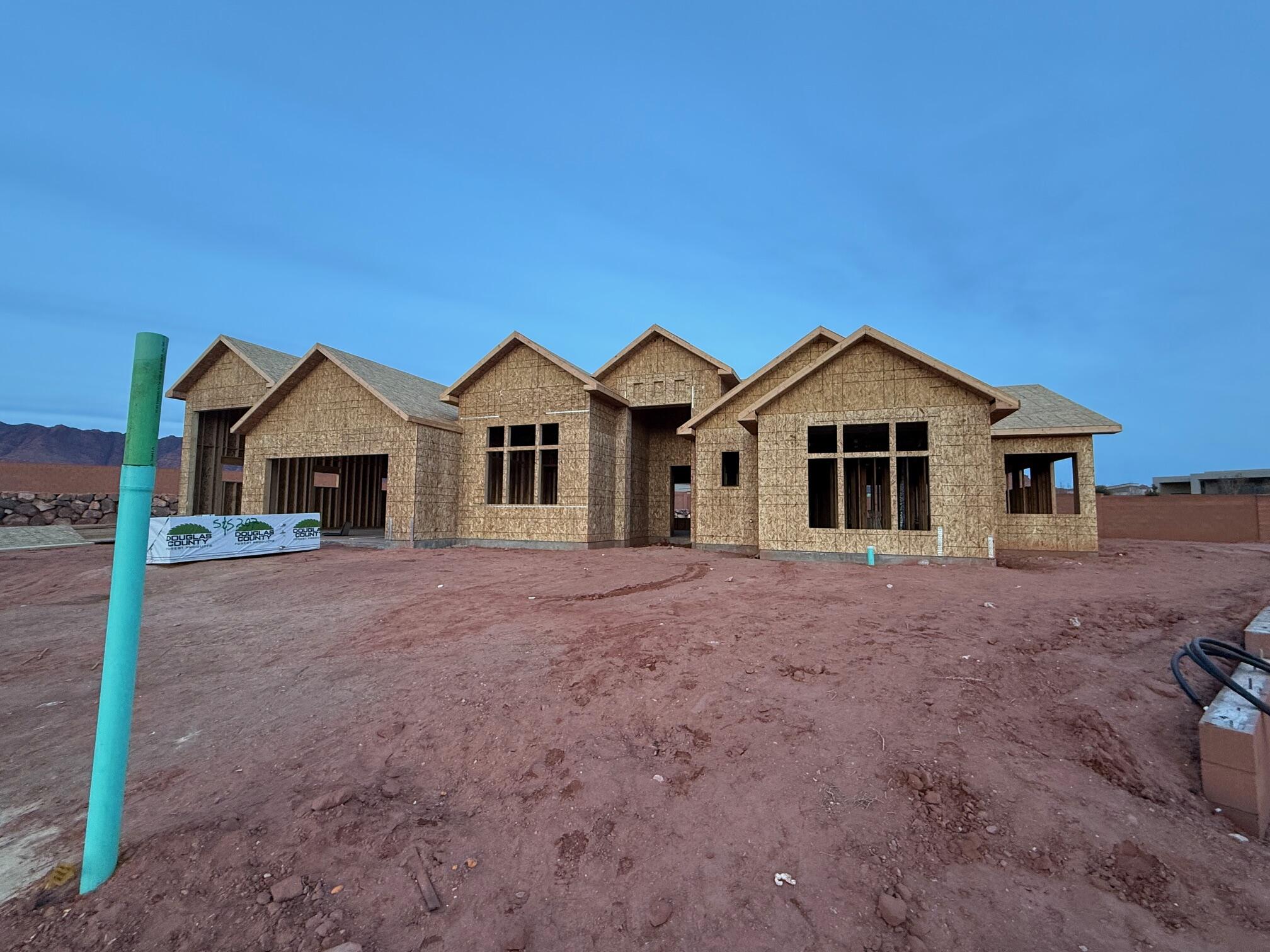 ONYX VALLEY - Residential