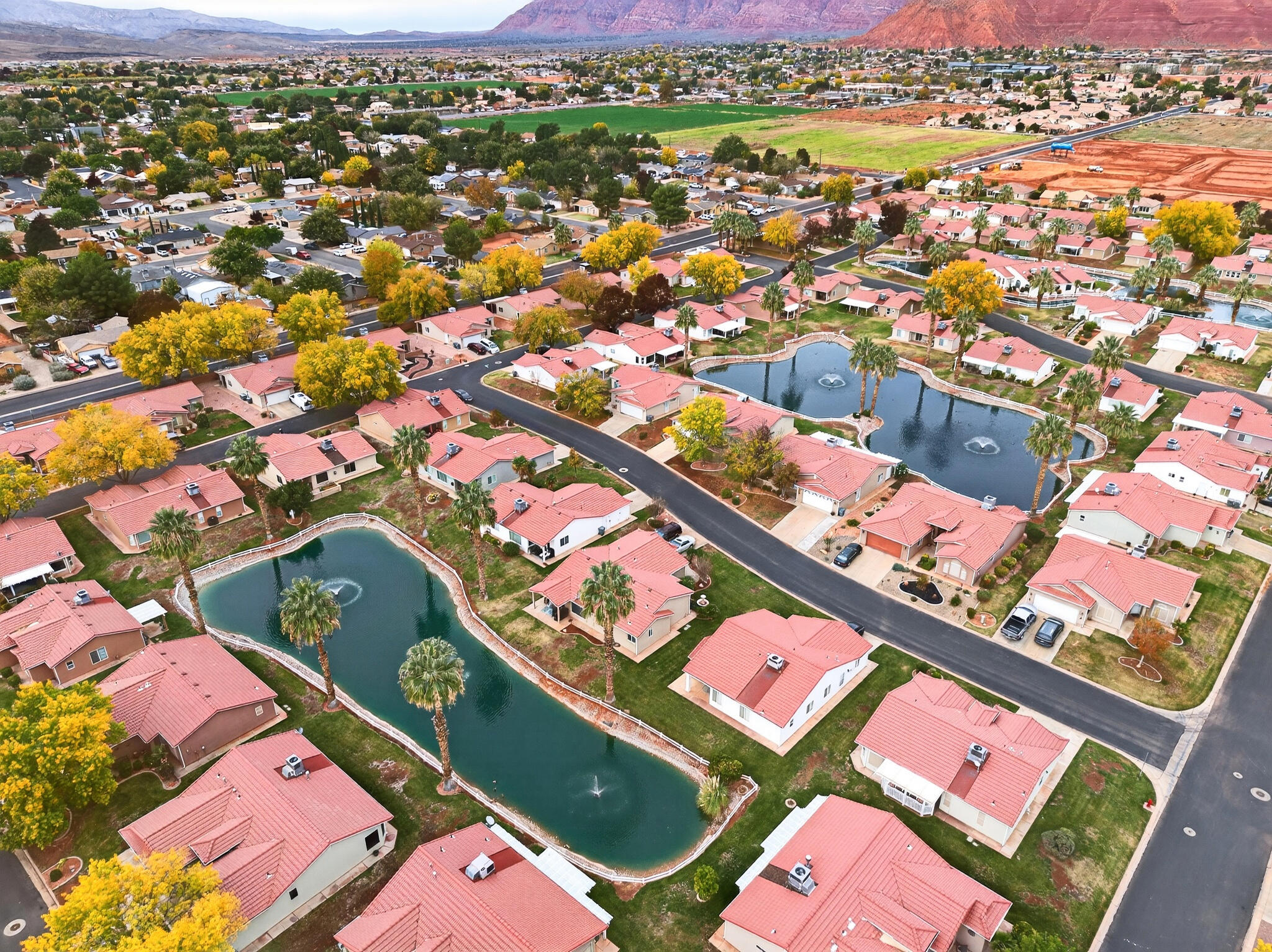 PADRE LAKES TOWNHOMES - Residential