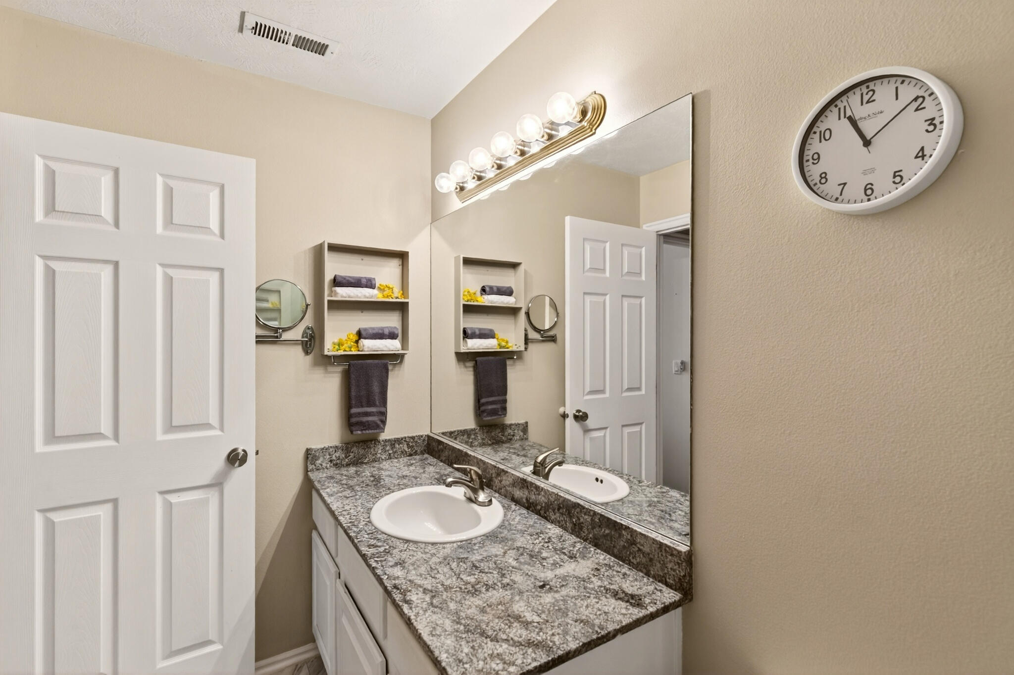 PADRE LAKES TOWNHOMES - Residential