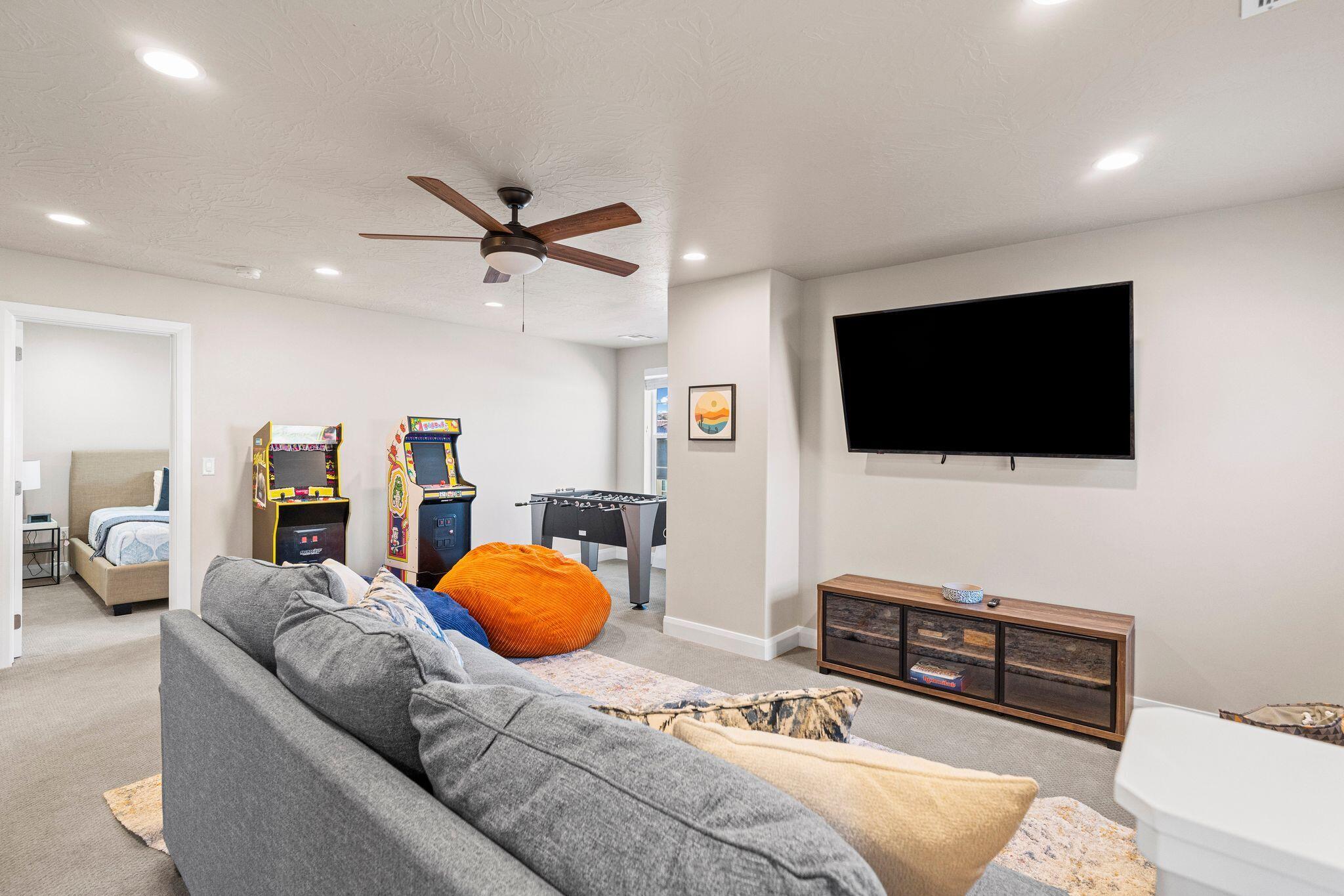 ESCONDIDO AT SIENNA HILLS - Residential