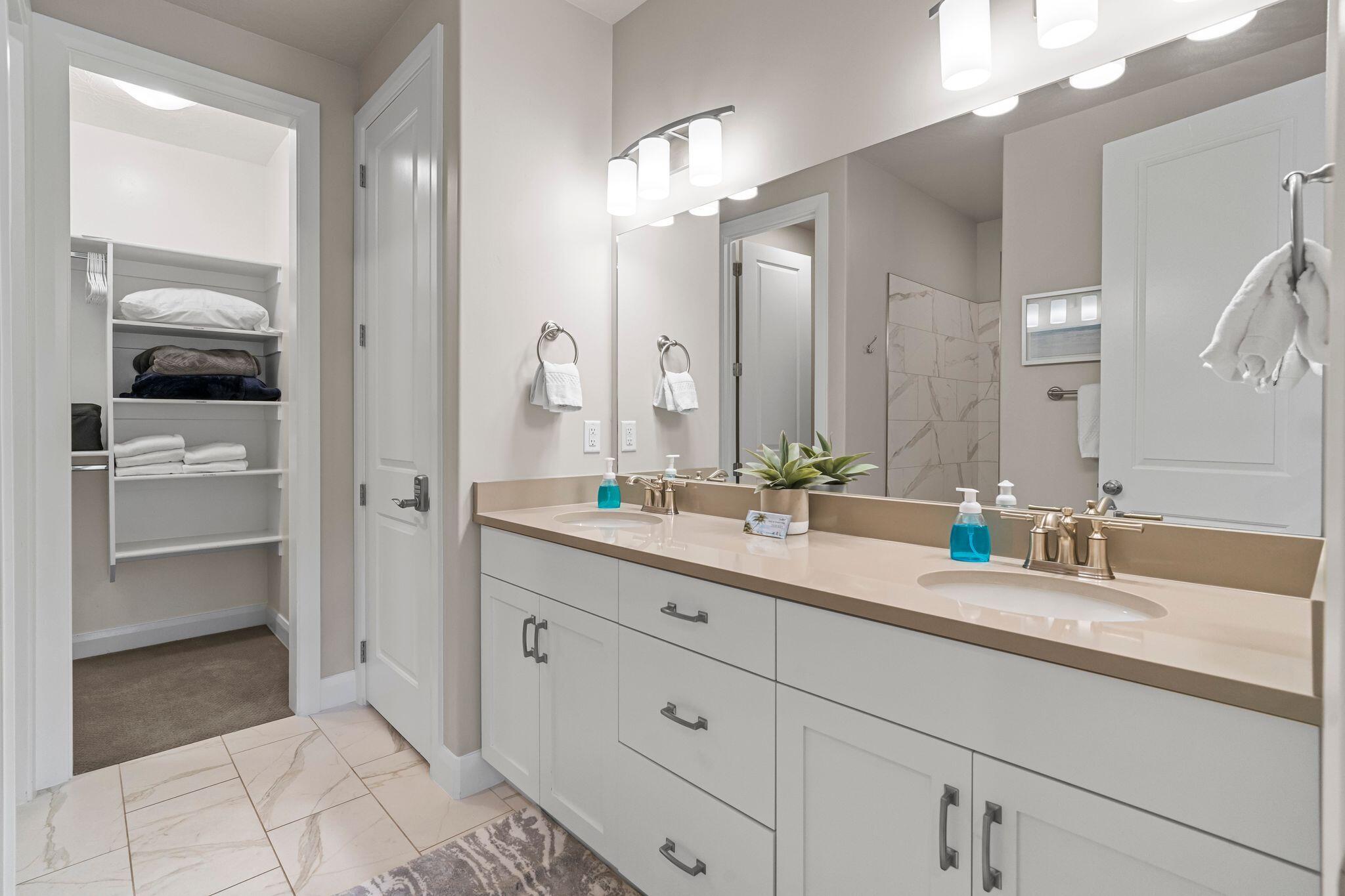 ESCONDIDO AT SIENNA HILLS - Residential