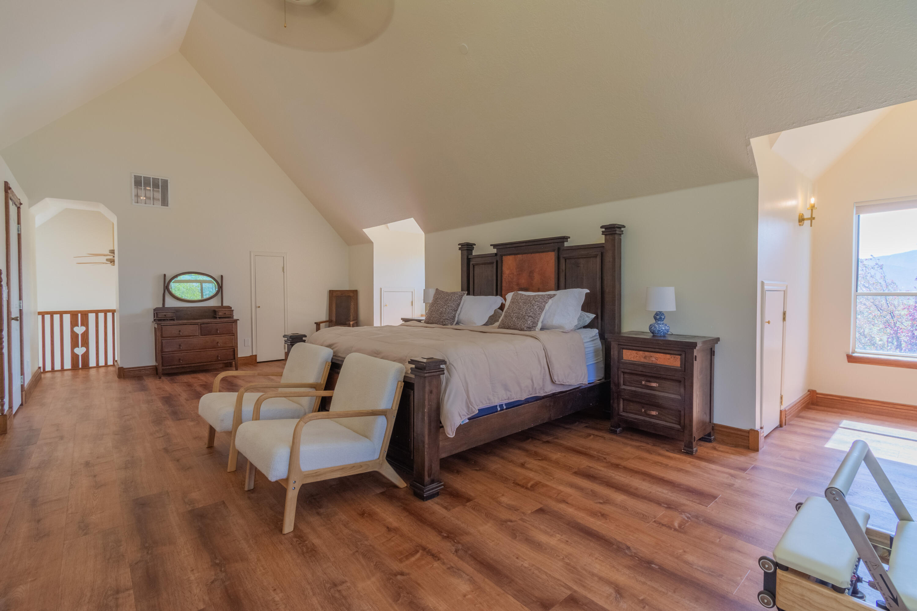 NEW HARMONY TOWNSITE - Residential