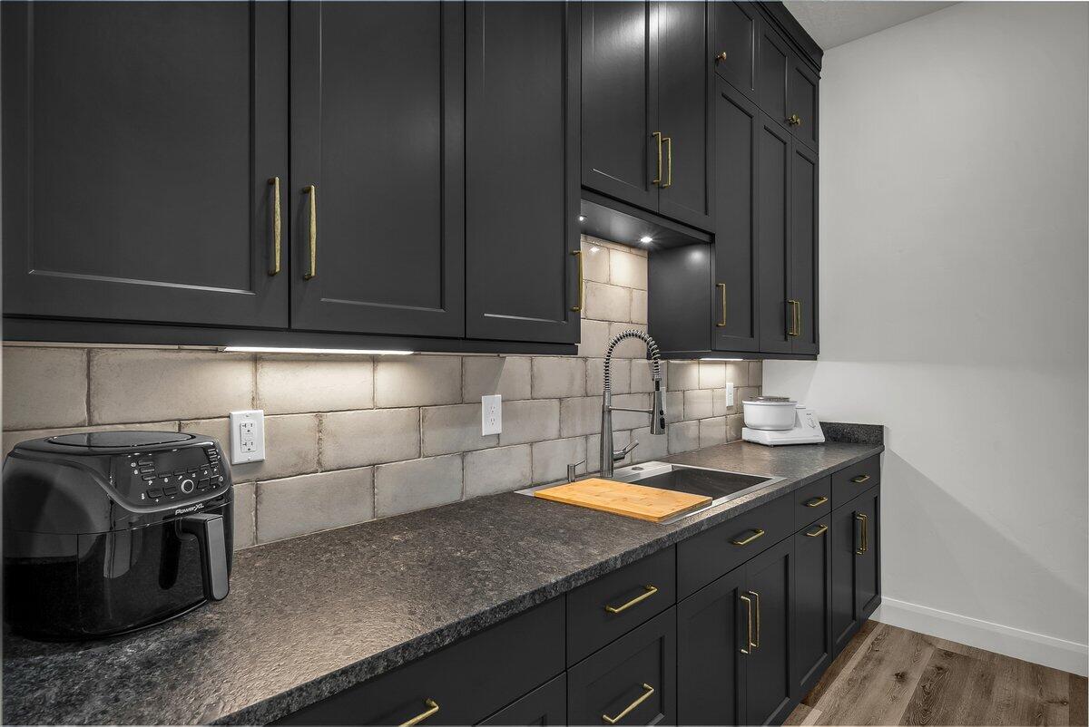 GRAND HEIGHTS - Residential