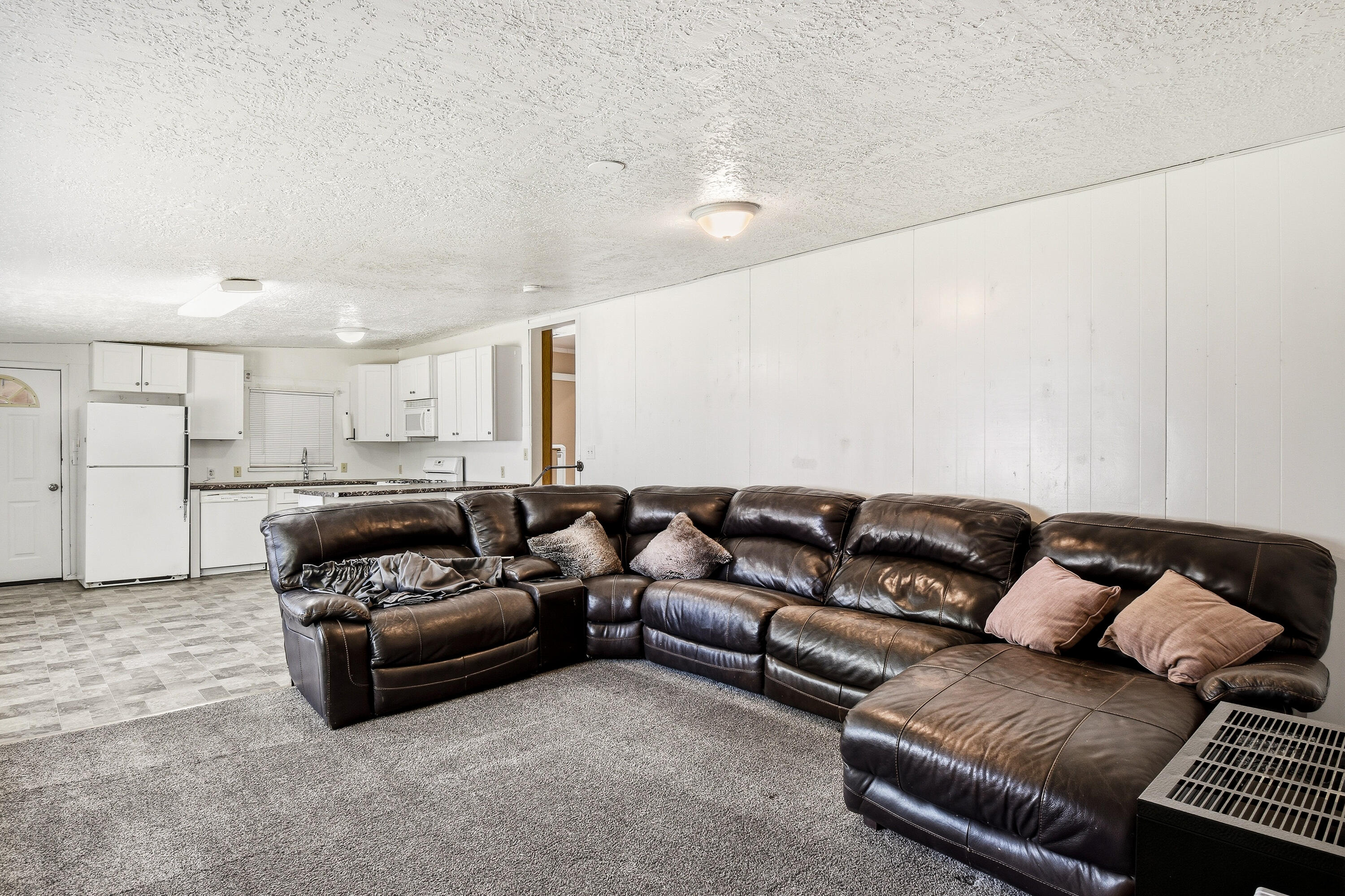 MOUNTAIN VIEW - Residential Income