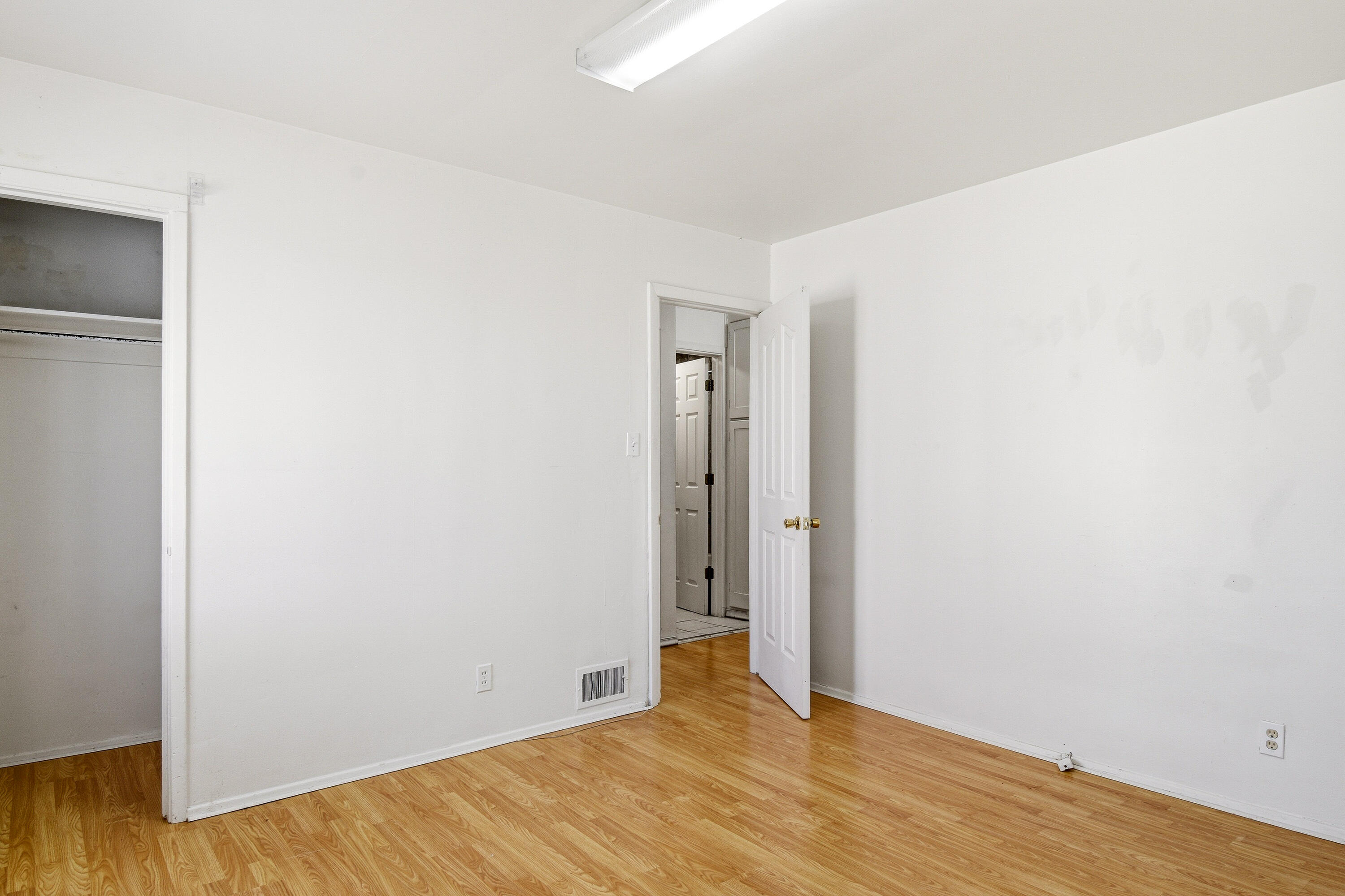 MOUNTAIN VIEW - Residential Income