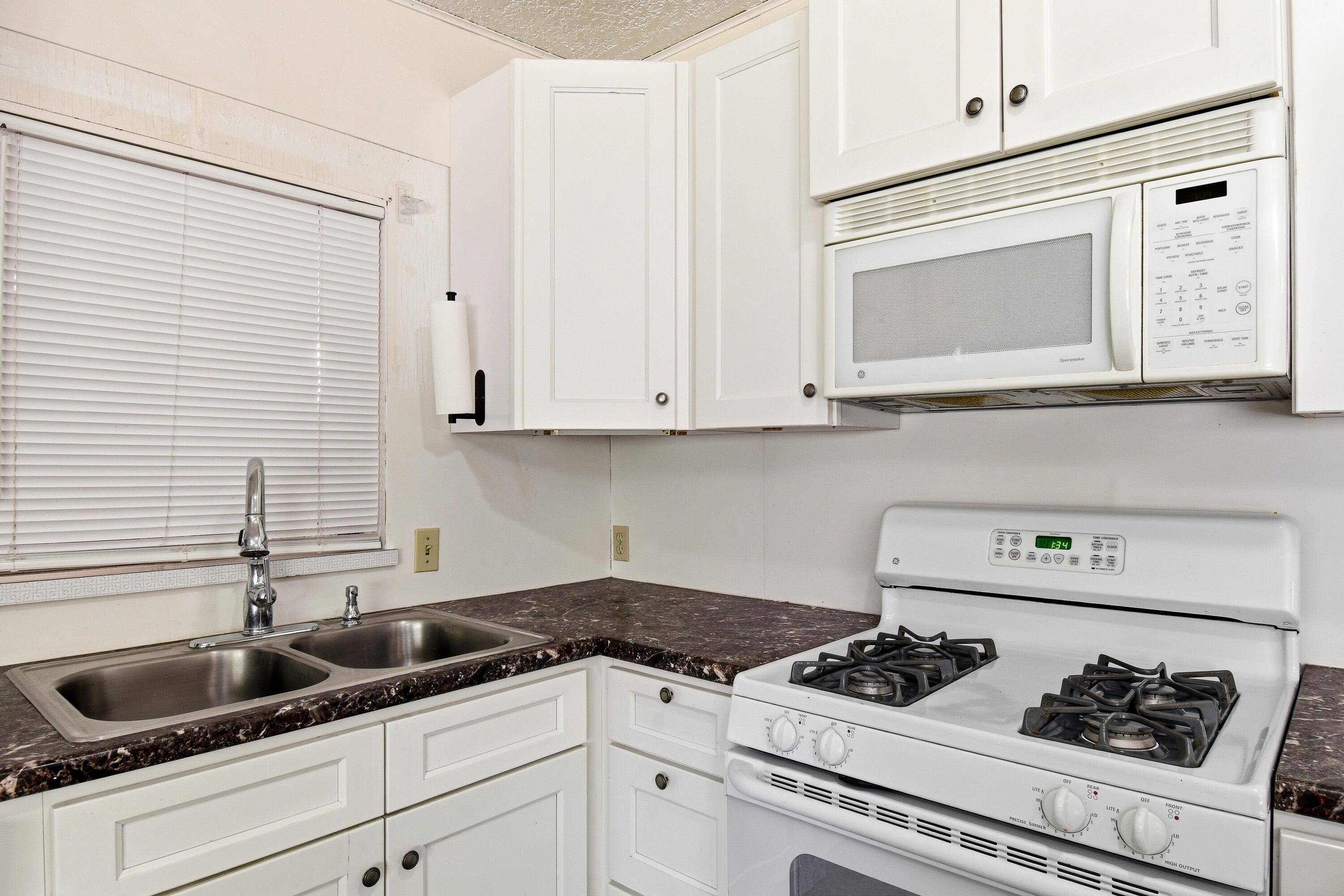 MOUNTAIN VIEW - Residential Income