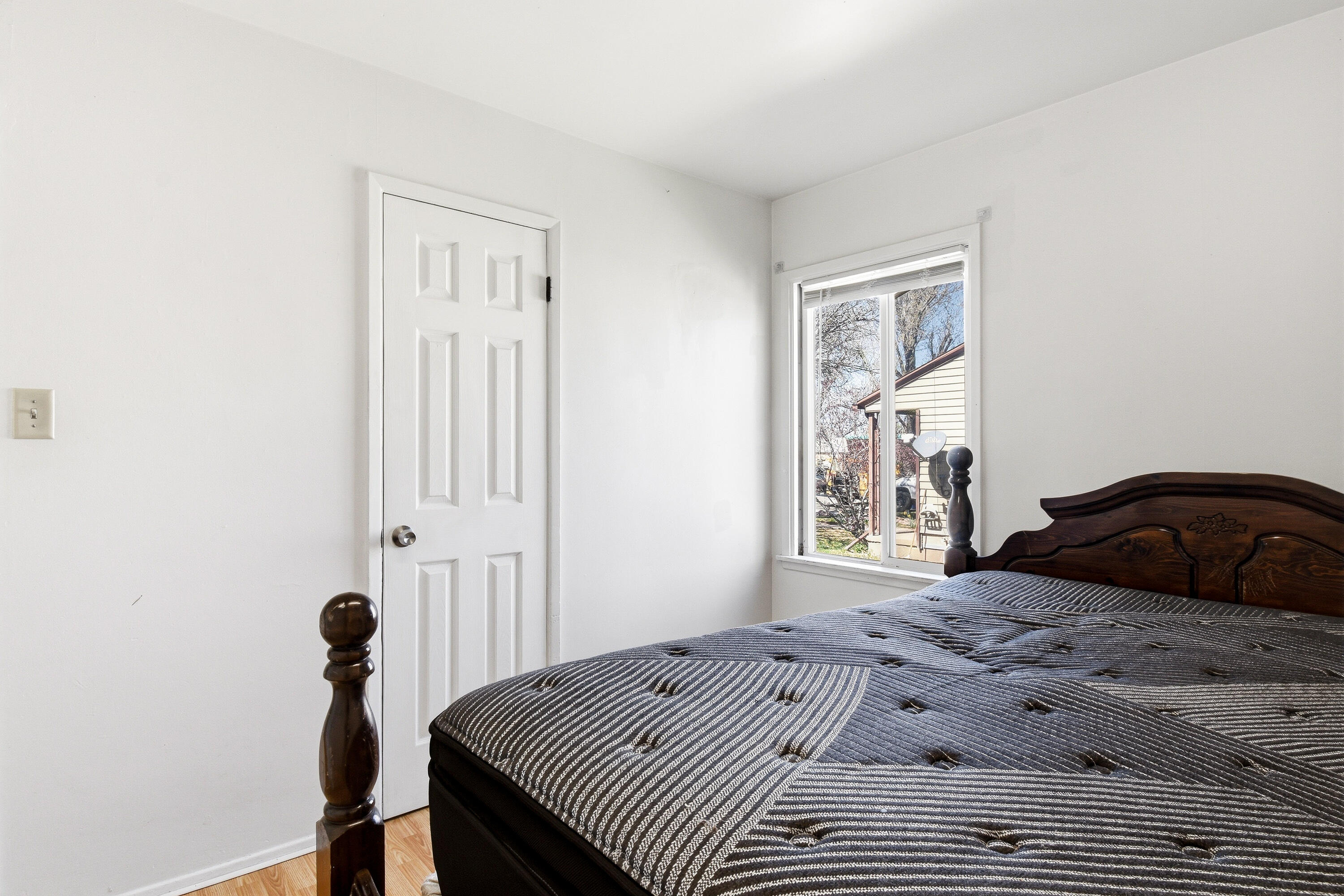 MOUNTAIN VIEW - Residential Income