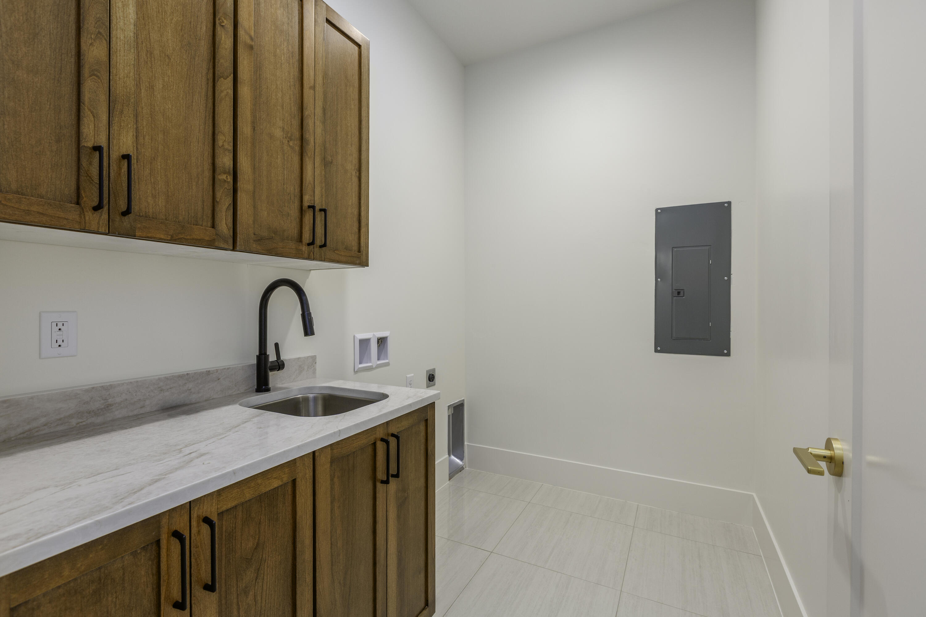 ESTATES AT BURKE SPRINGS - Residential