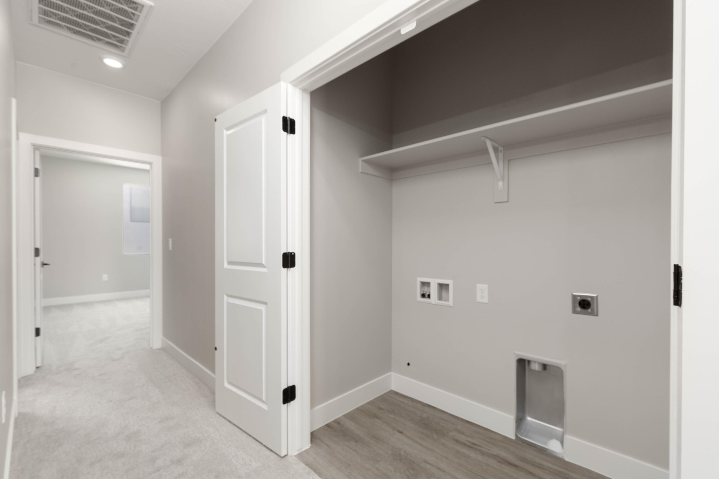 EAGLE POINTE - Residential