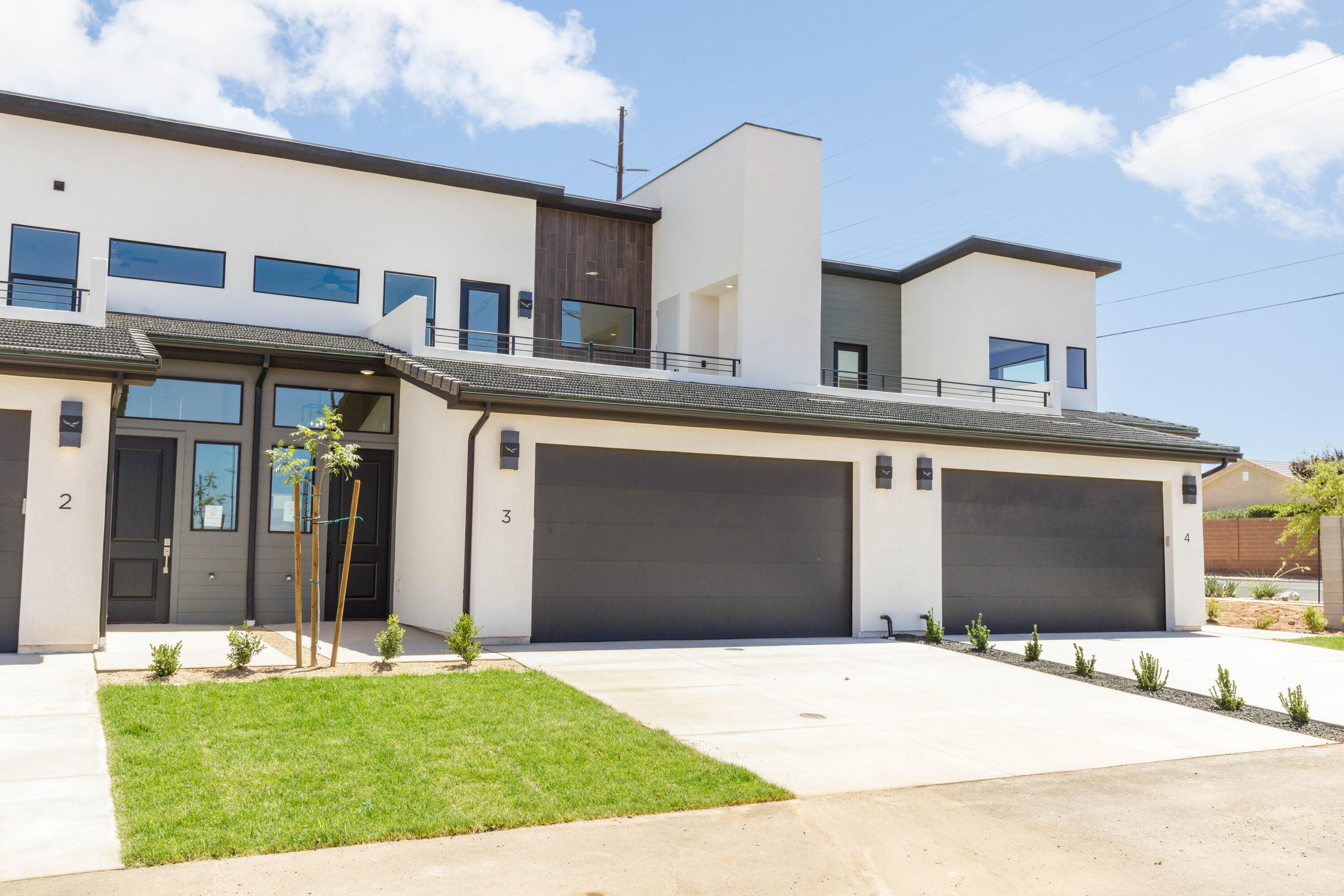 EAGLE POINTE - Residential