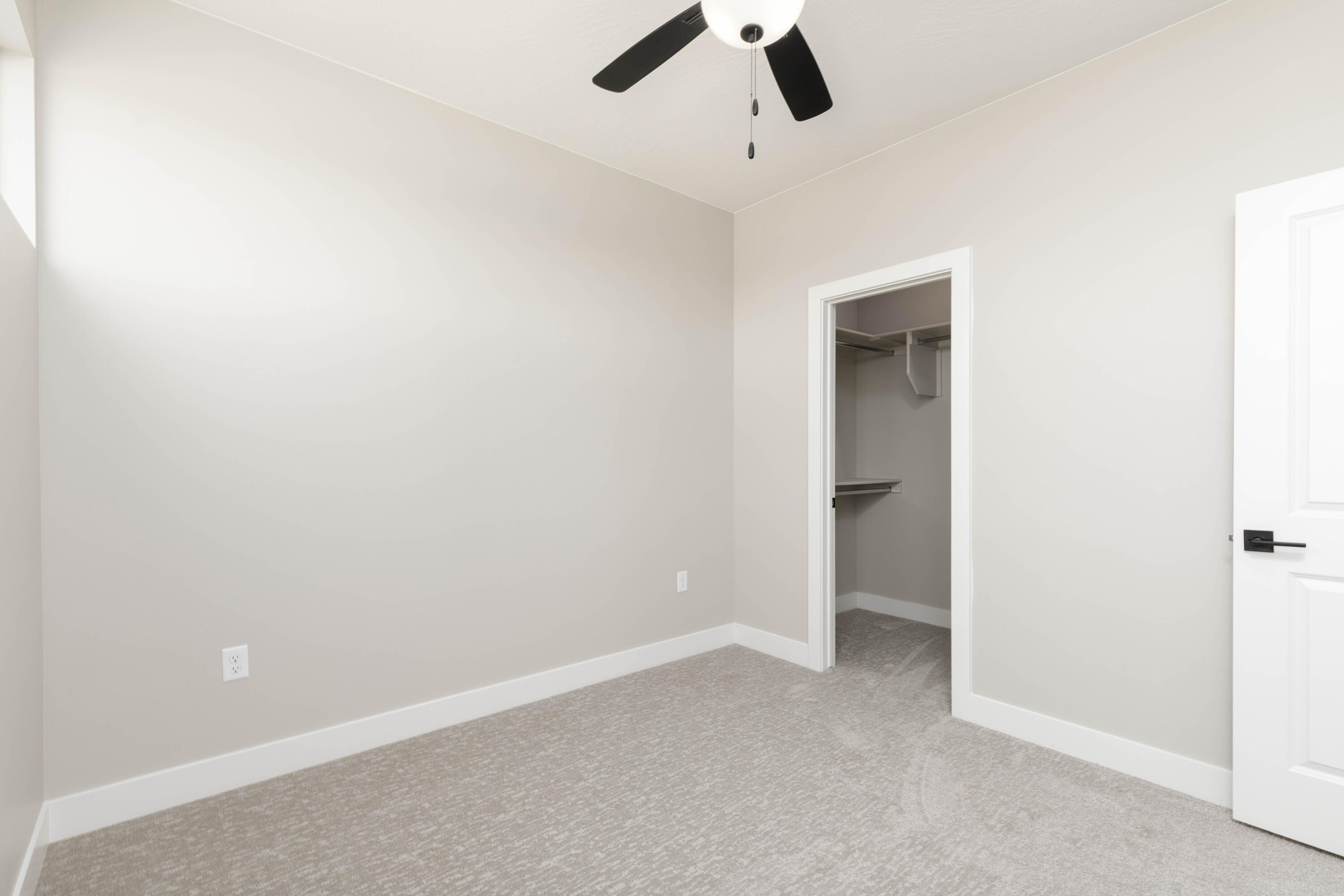 EAGLE POINTE - Residential