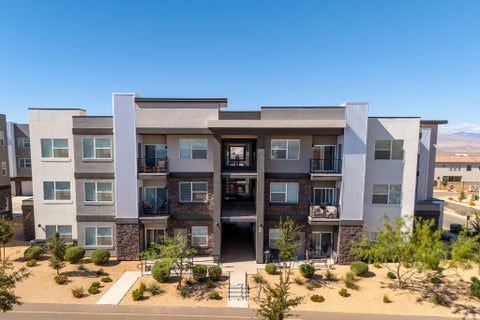 Photo of 5801 S Garnet DR #2-204, Saint George, UT 84790 (MLS # 26-277028)
