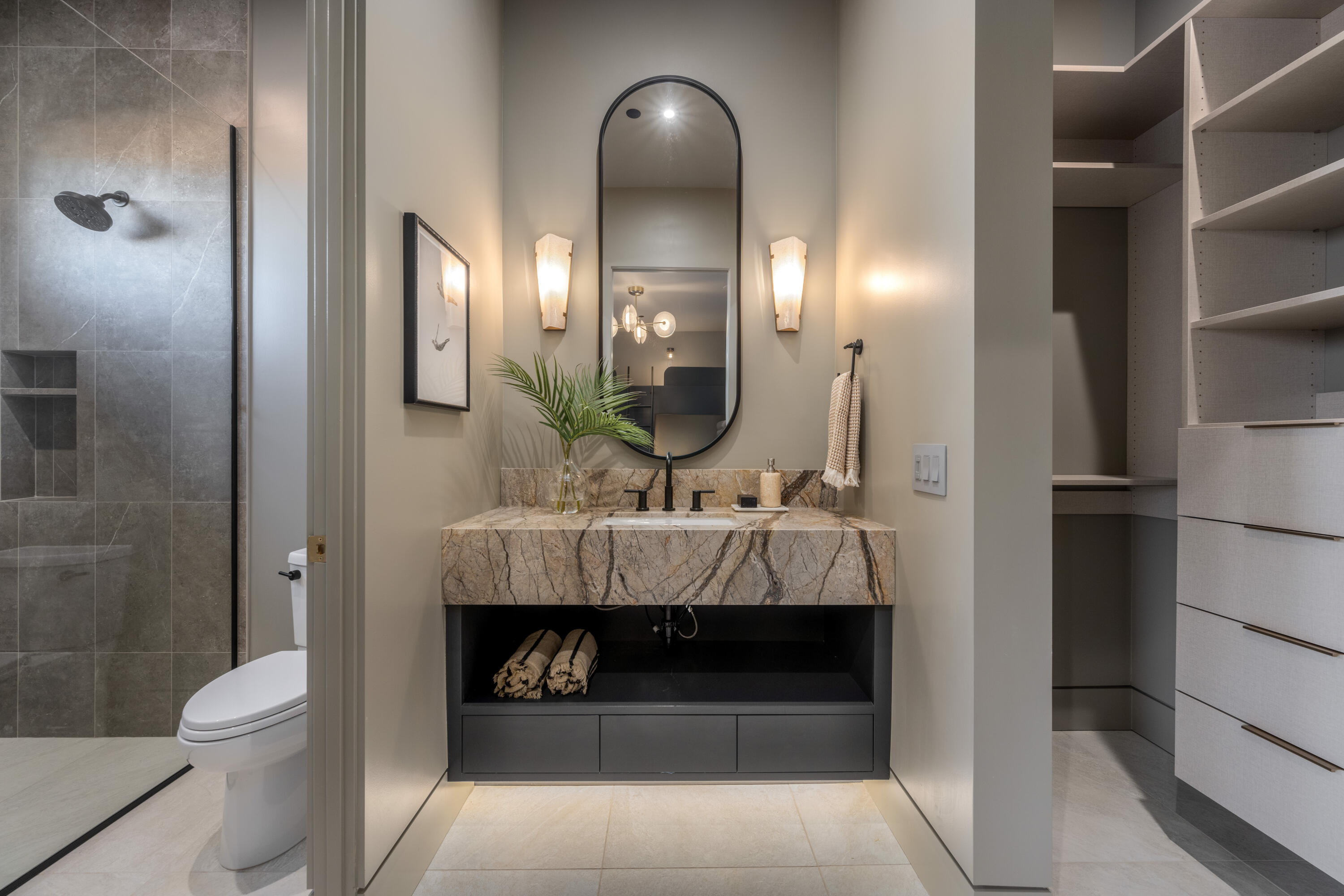 SOUTHERN SHORES - Residential