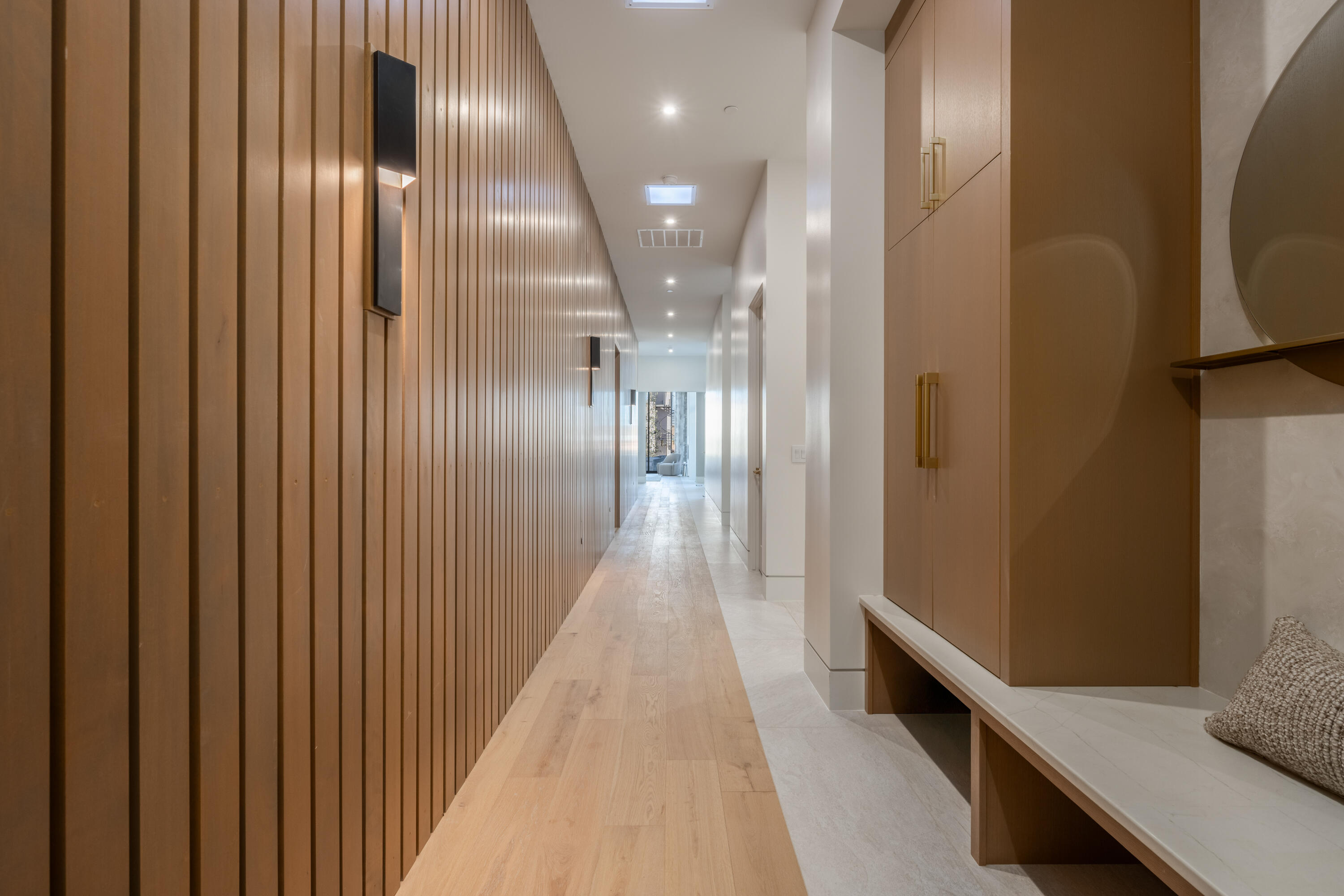 SOUTHERN SHORES - Residential