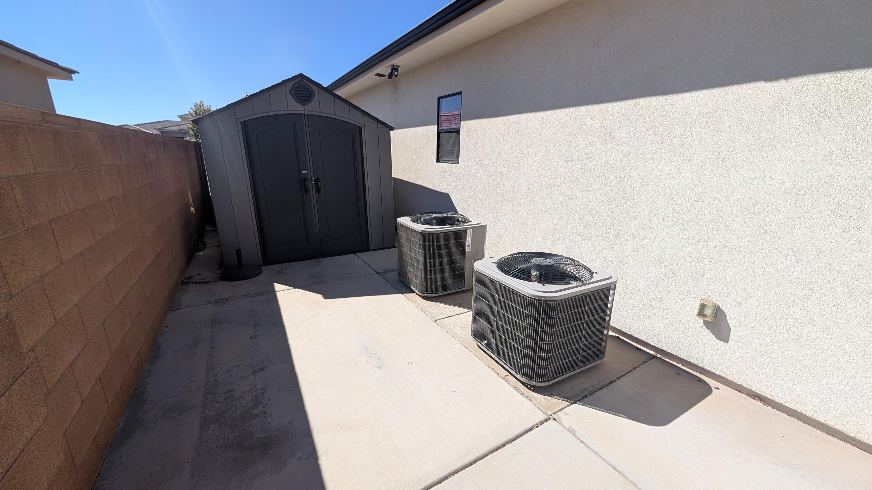 SAND RIDGE - Residential