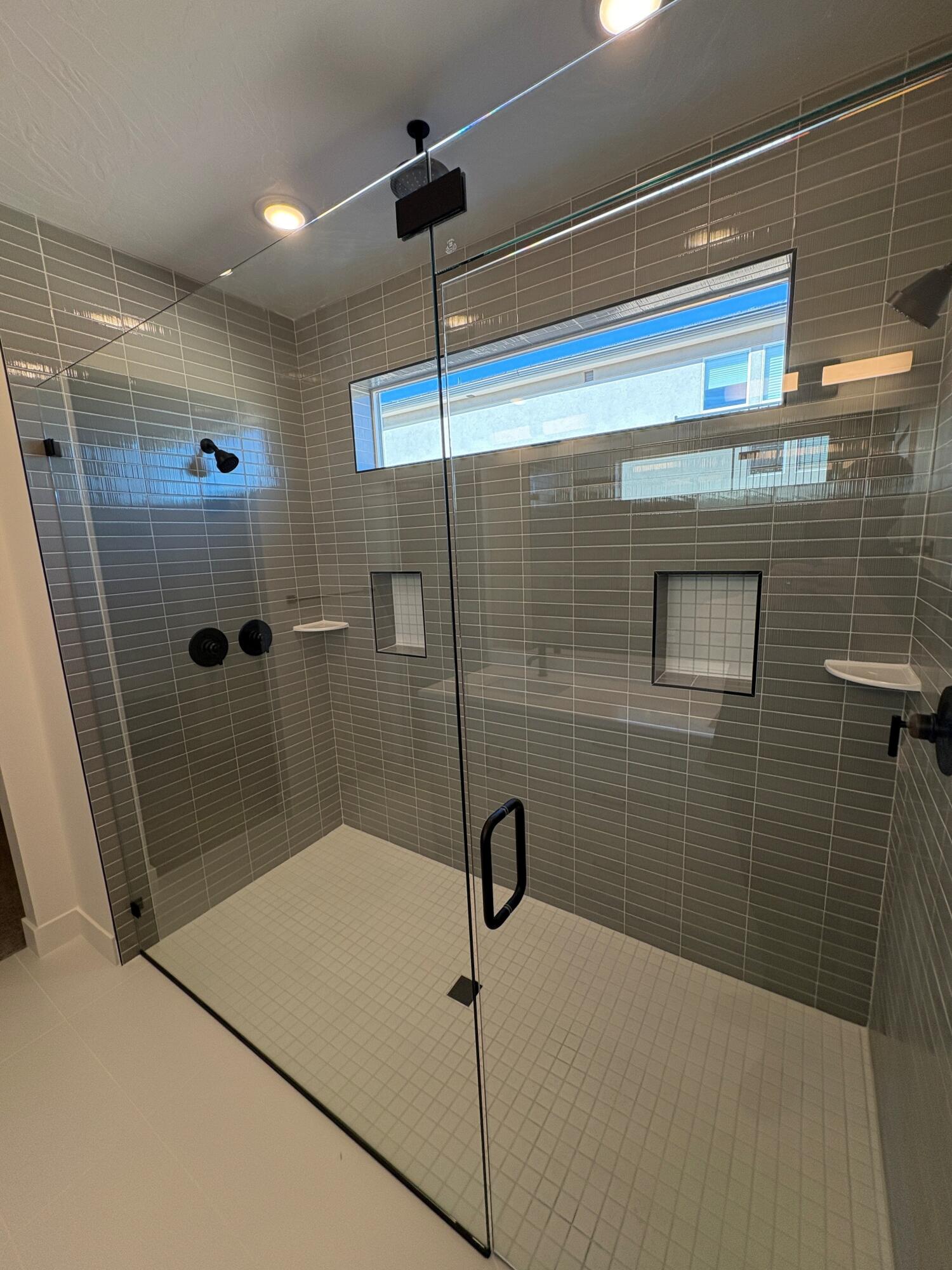 SALARNO HILLS AT DIVARIO - Residential