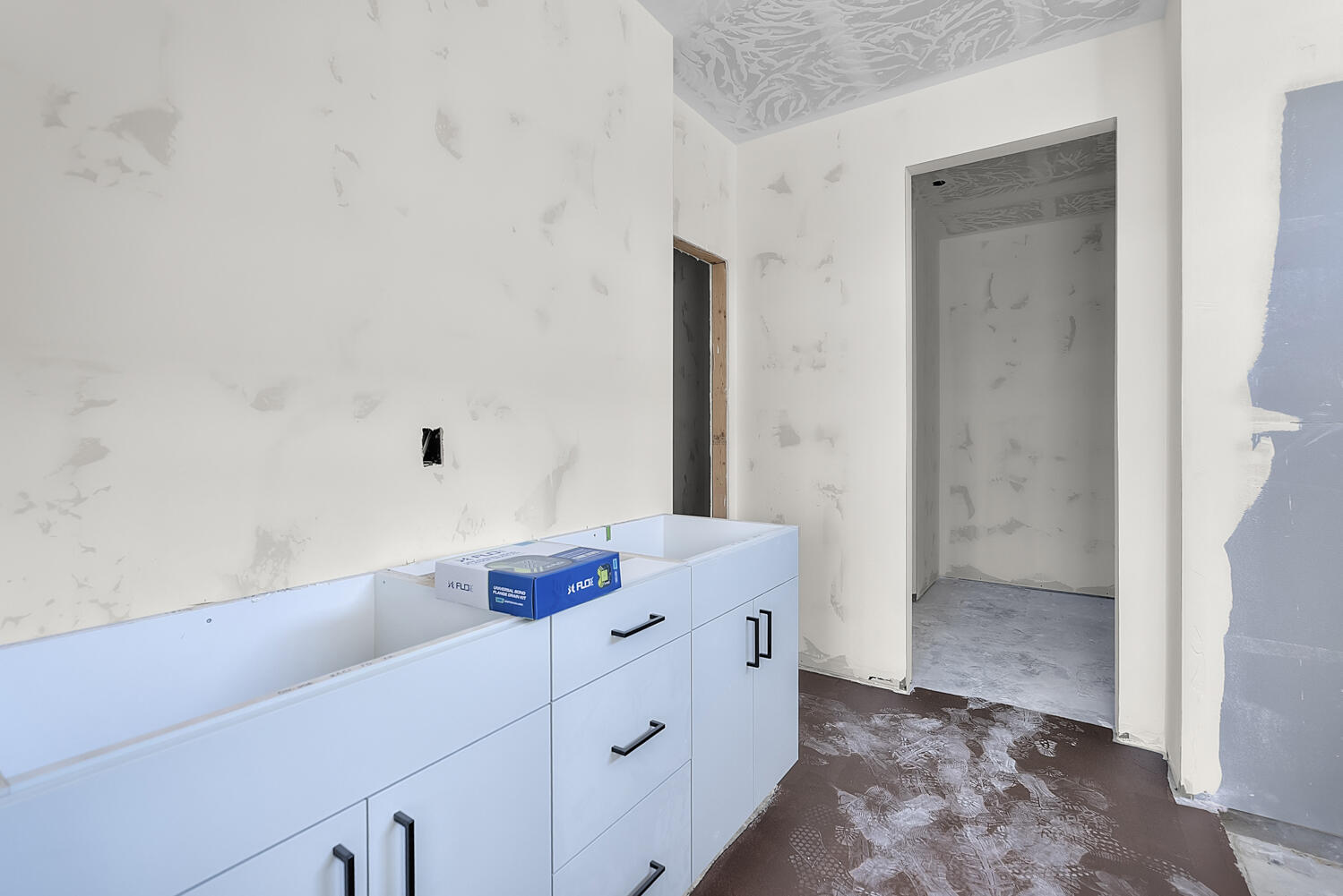 SALARNO HILLS AT DIVARIO - Residential