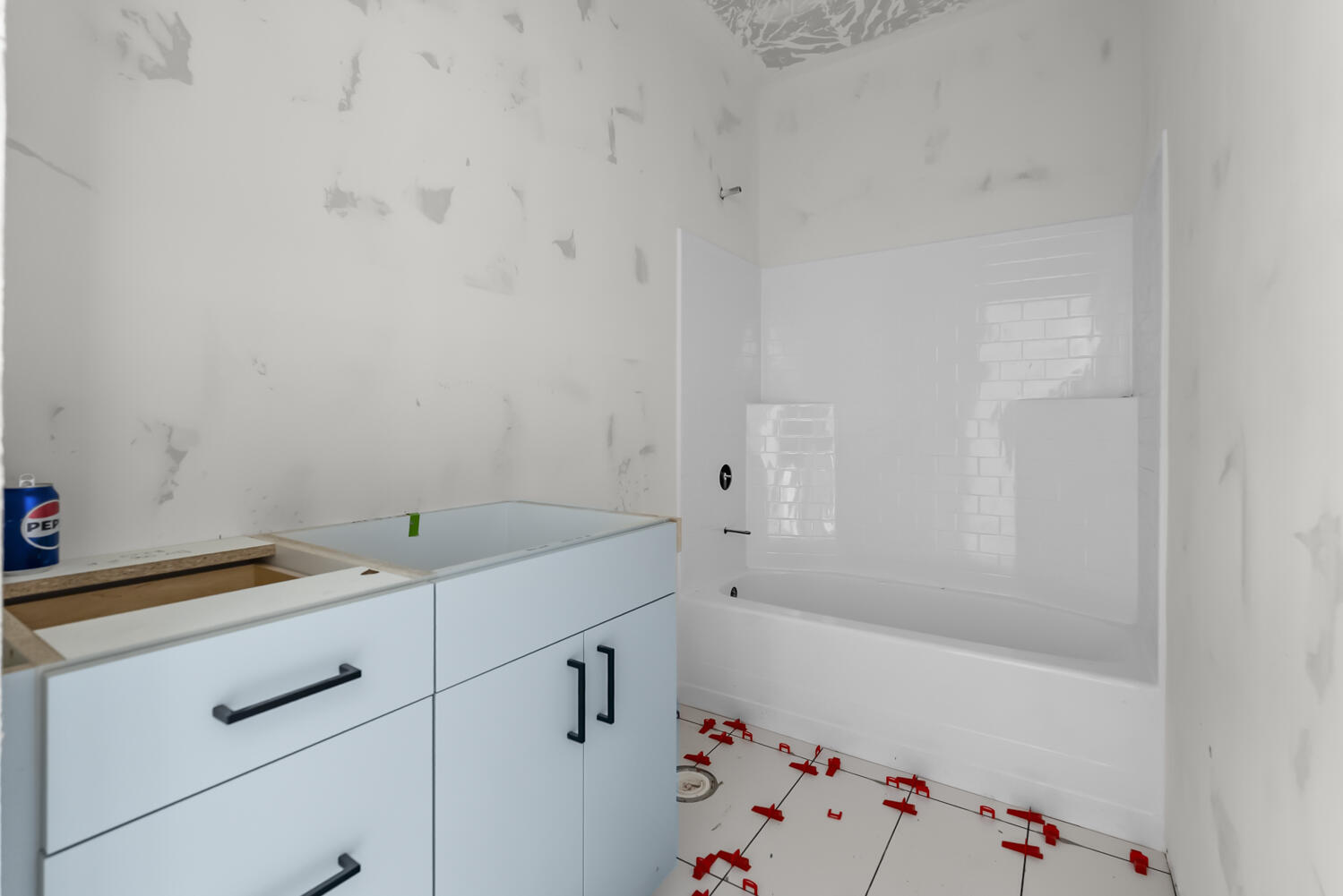 SALARNO HILLS AT DIVARIO - Residential