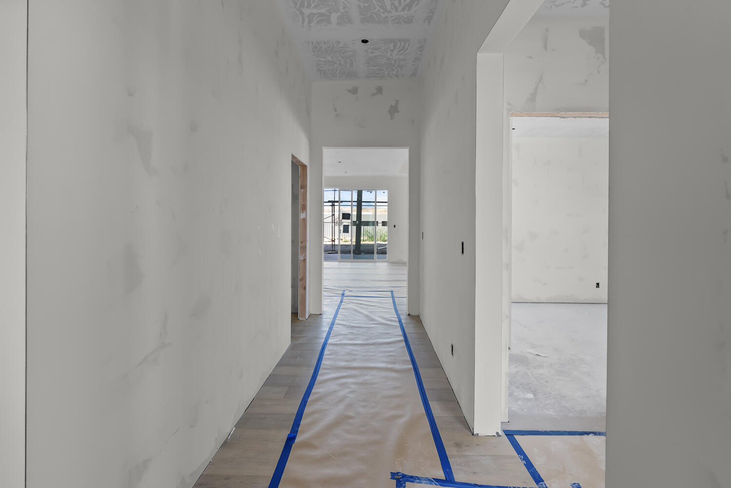 SALARNO HILLS AT DIVARIO - Residential