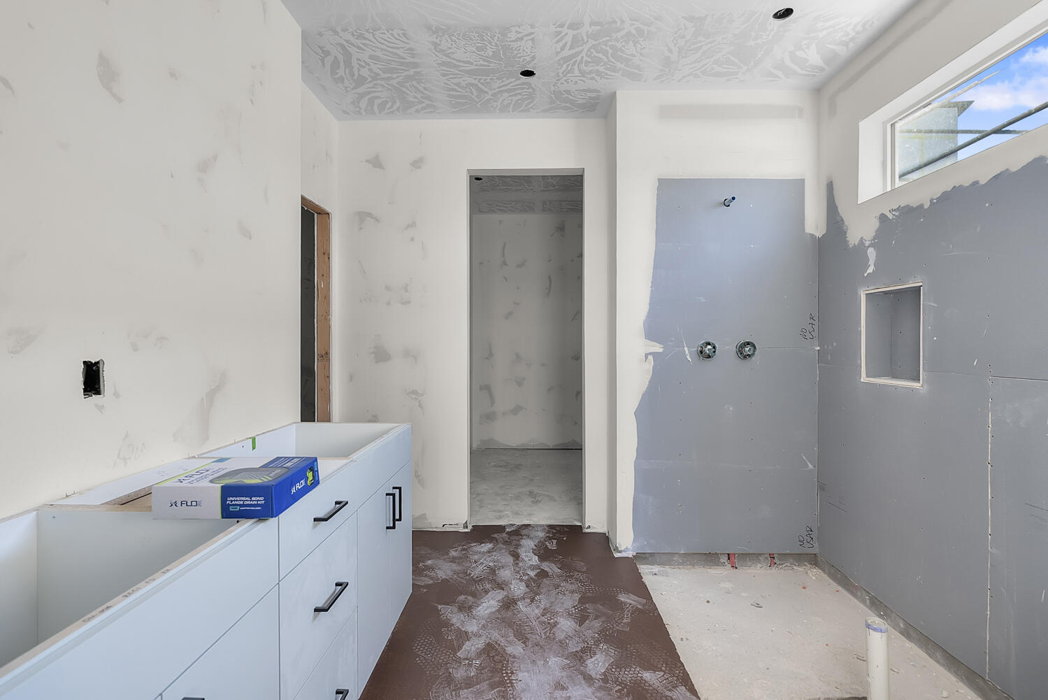 SALARNO HILLS AT DIVARIO - Residential