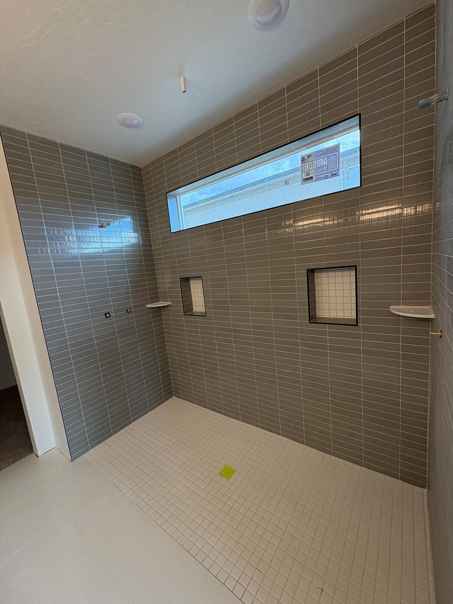 SALARNO HILLS AT DIVARIO - Residential