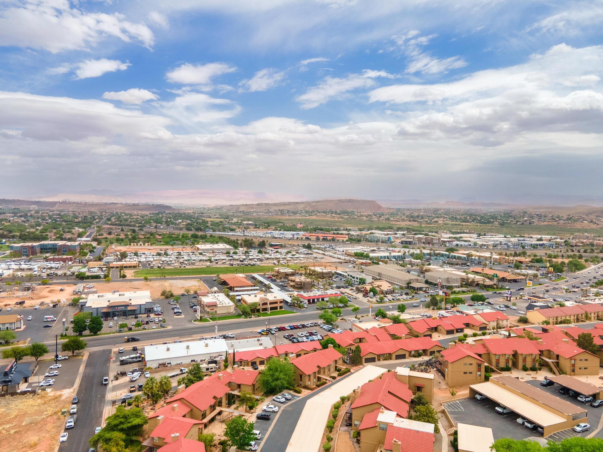 GARDENS SOUTH CONDOS - Residential