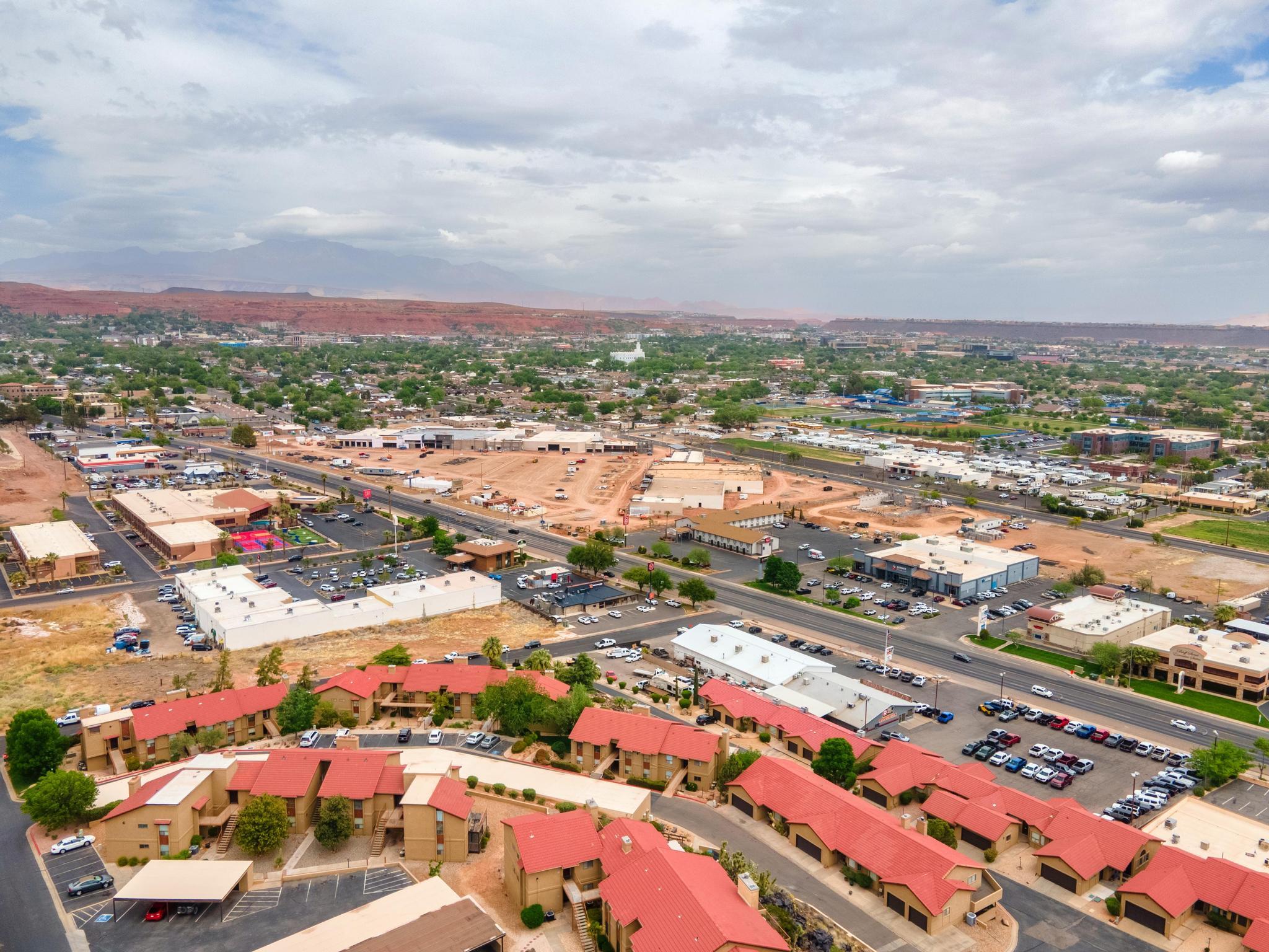 GARDENS SOUTH CONDOS - Residential