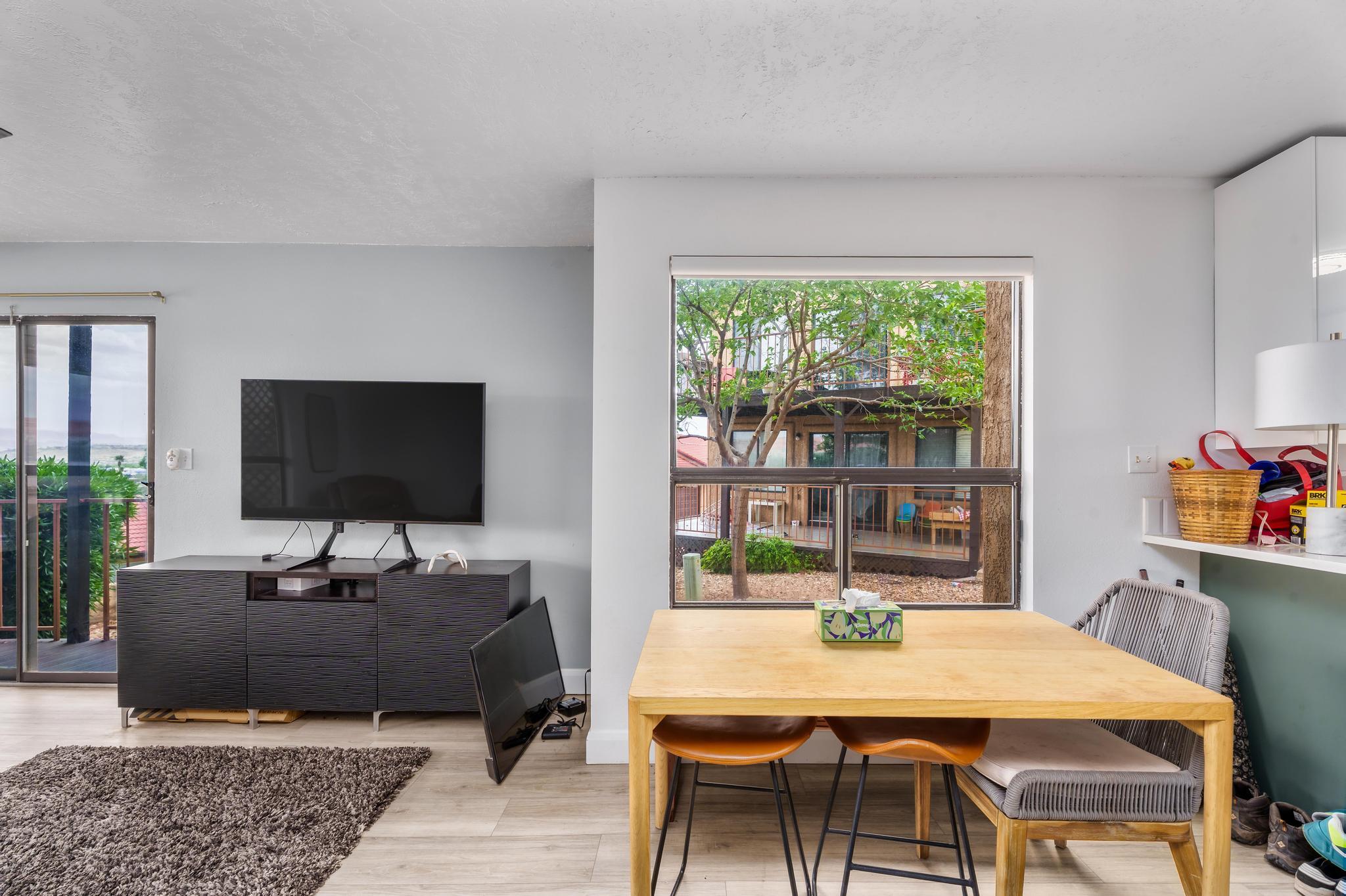 GARDENS SOUTH CONDOS - Residential