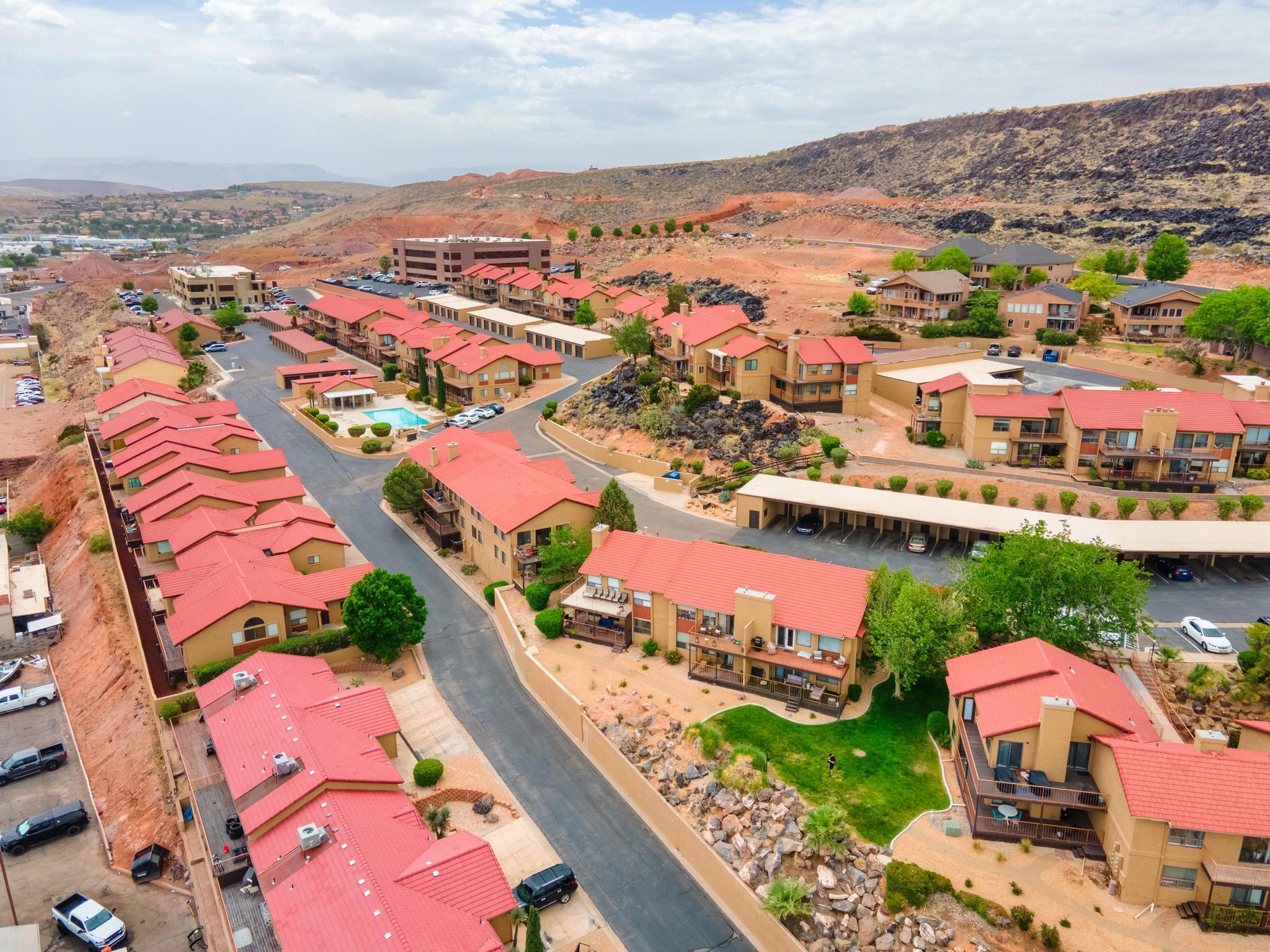 GARDENS SOUTH CONDOS - Residential