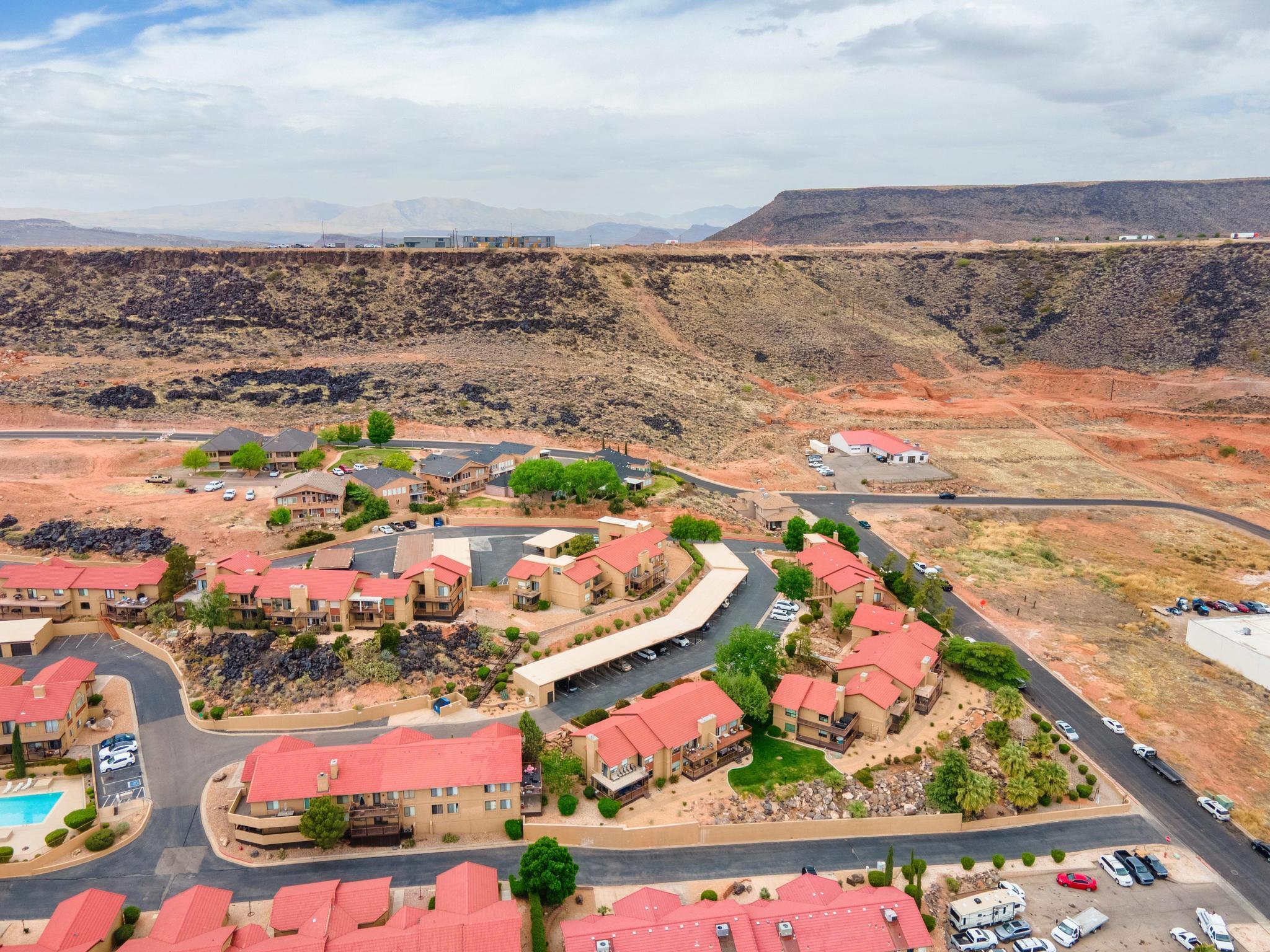 GARDENS SOUTH CONDOS - Residential