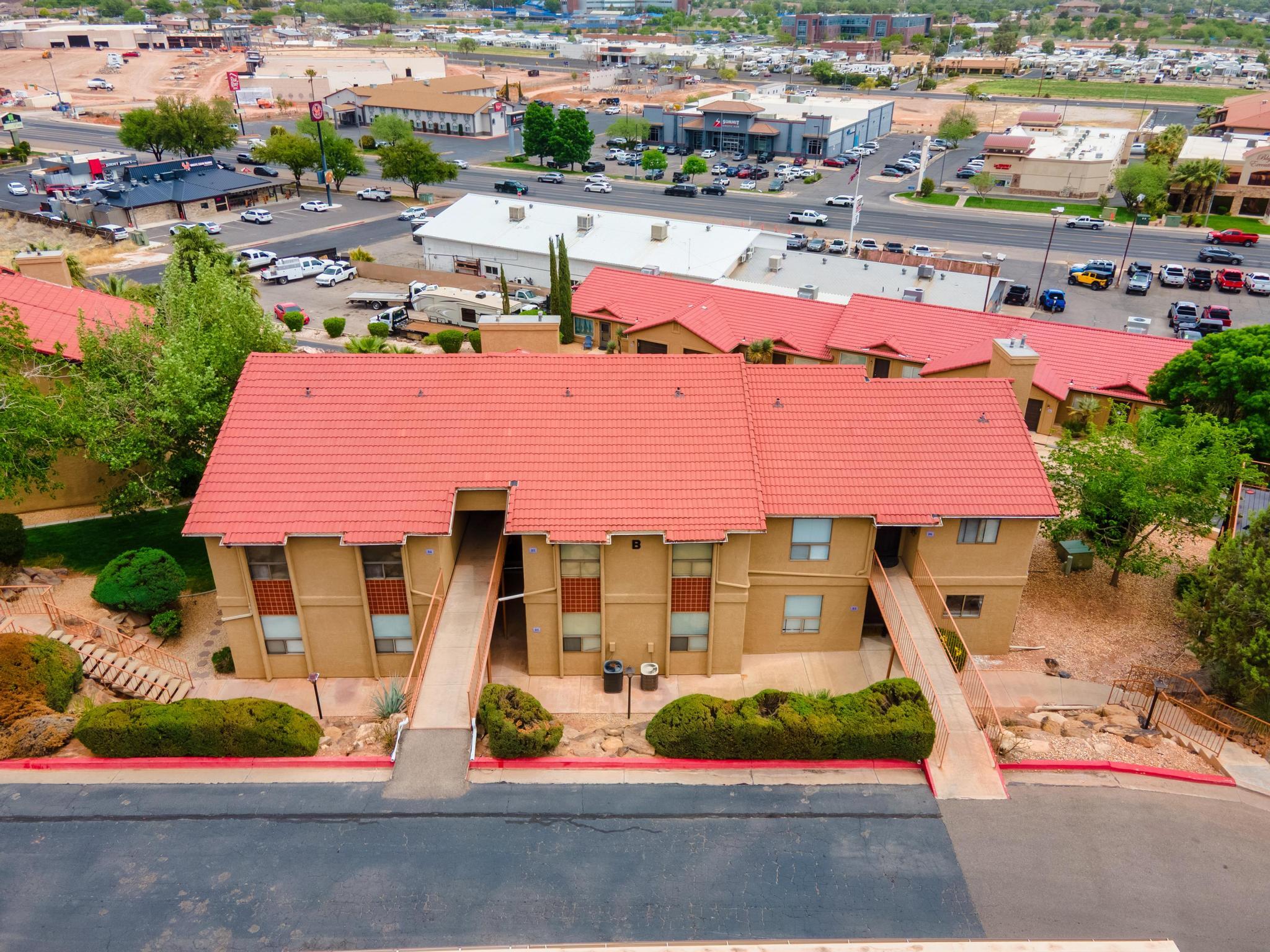 GARDENS SOUTH CONDOS - Residential