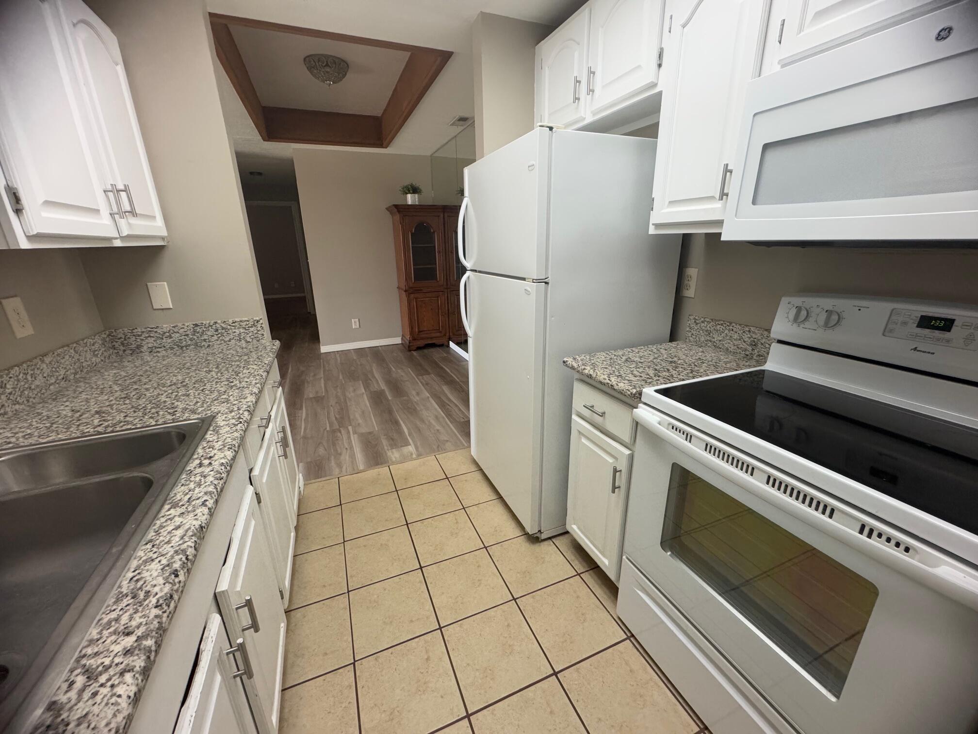 COTTON MANOR CONDOS - Residential